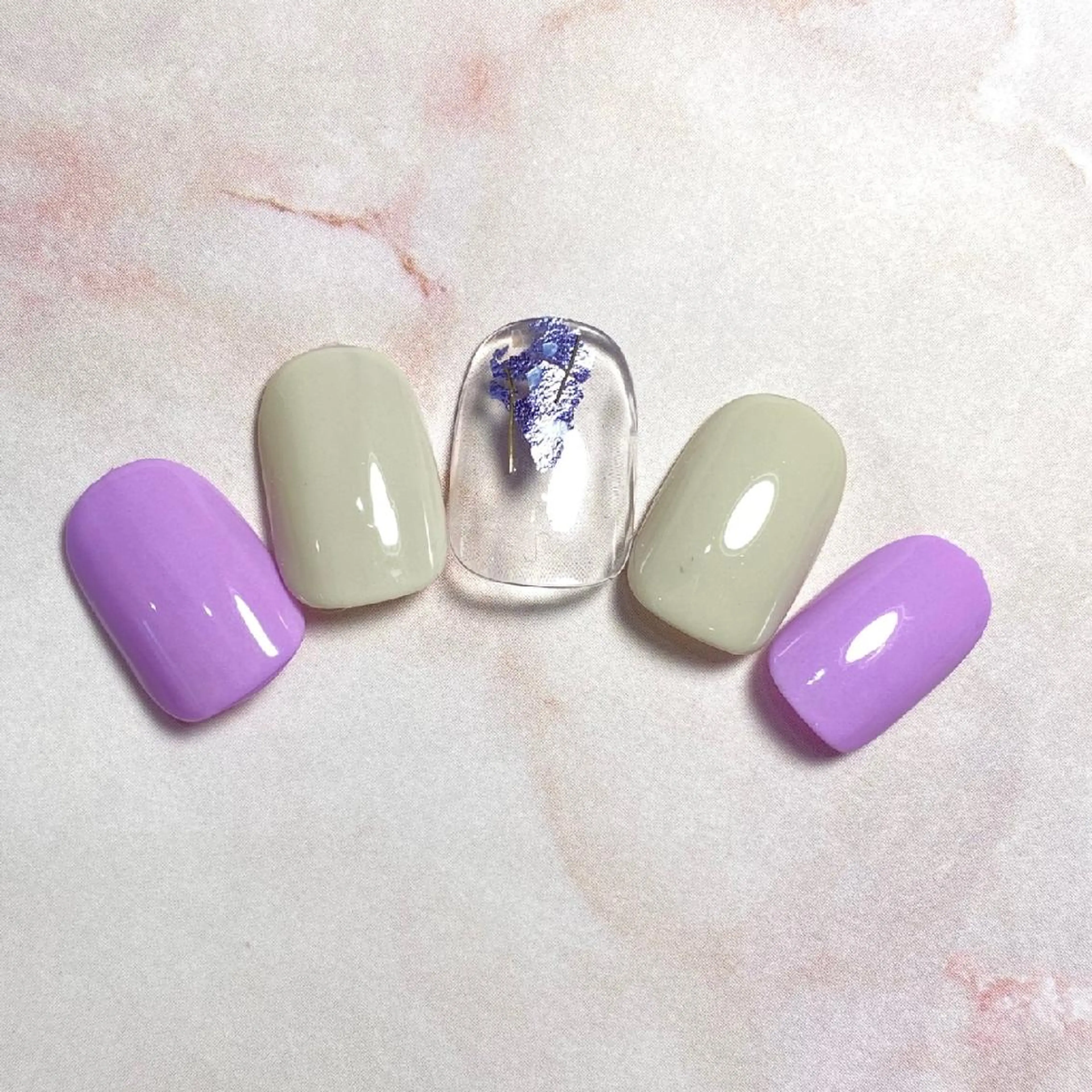 ネイル アートネイル ワンカラーネイル ハンドネイル Nail&eye Belire 新宿のネイルデザイン