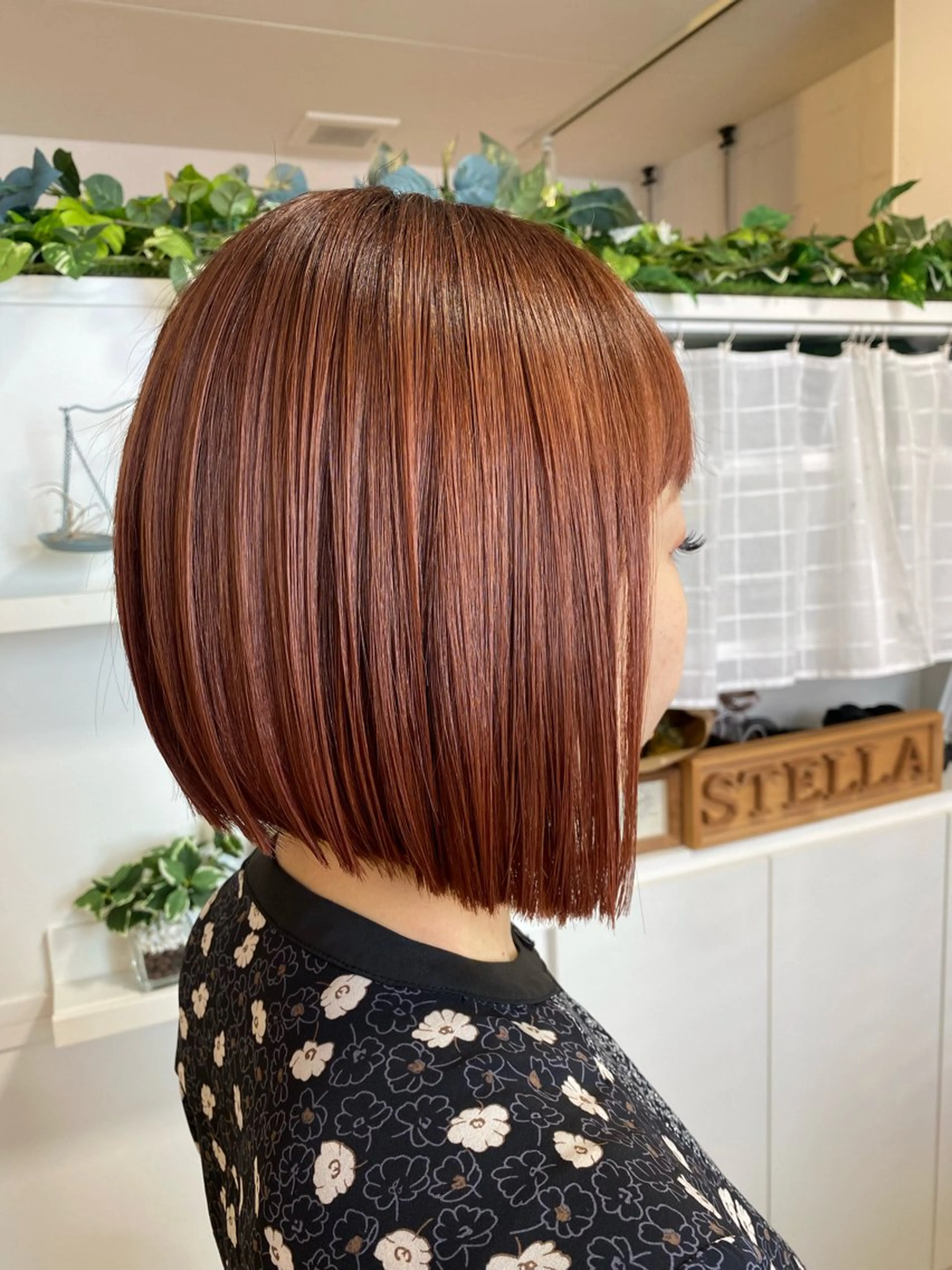 セミロング ハイライト STELLA sannomiya所属・着付けアレンジ、スパ 定評あり◎タナカエミの眉毛・アイブロウイメージ