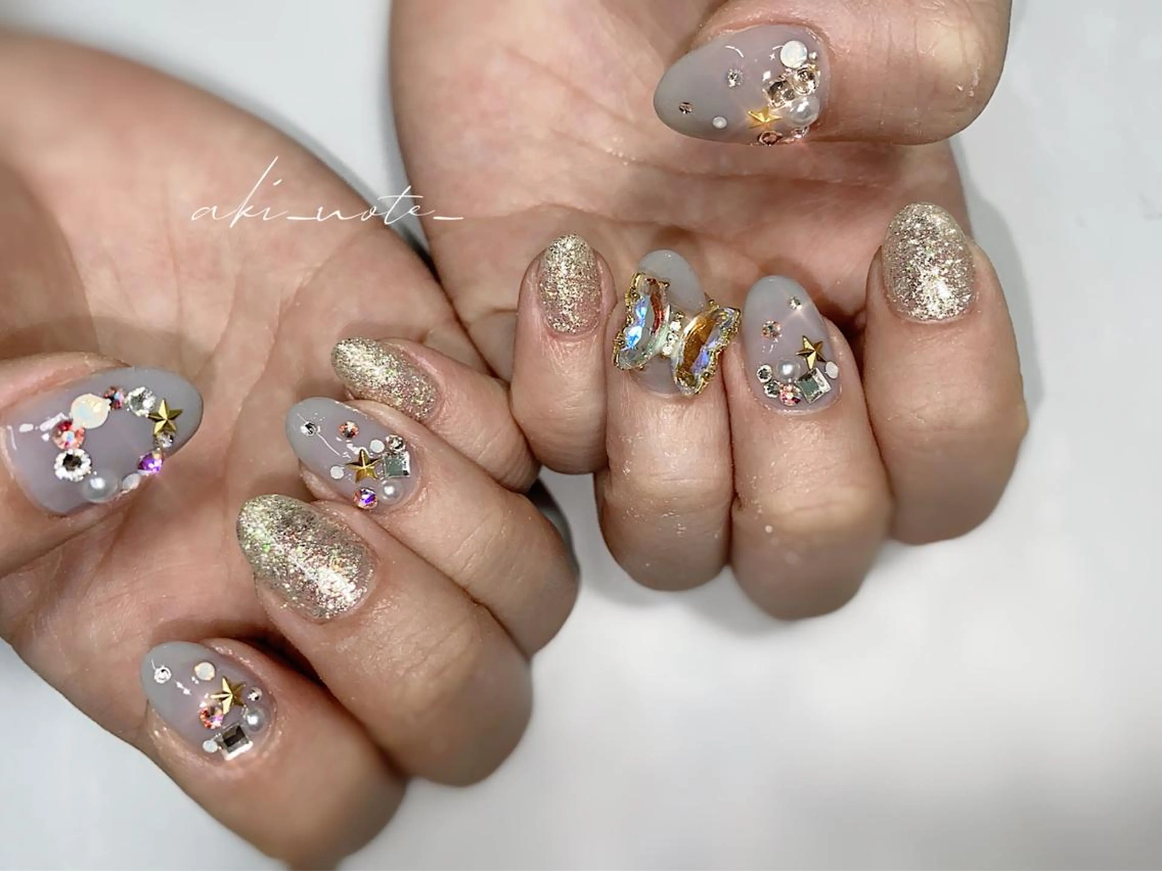 ネイル 冬ネイル クリスマス ハンドネイル フットネイル GRANDE大須 栄/店長 aki🌙のネイルデザイン