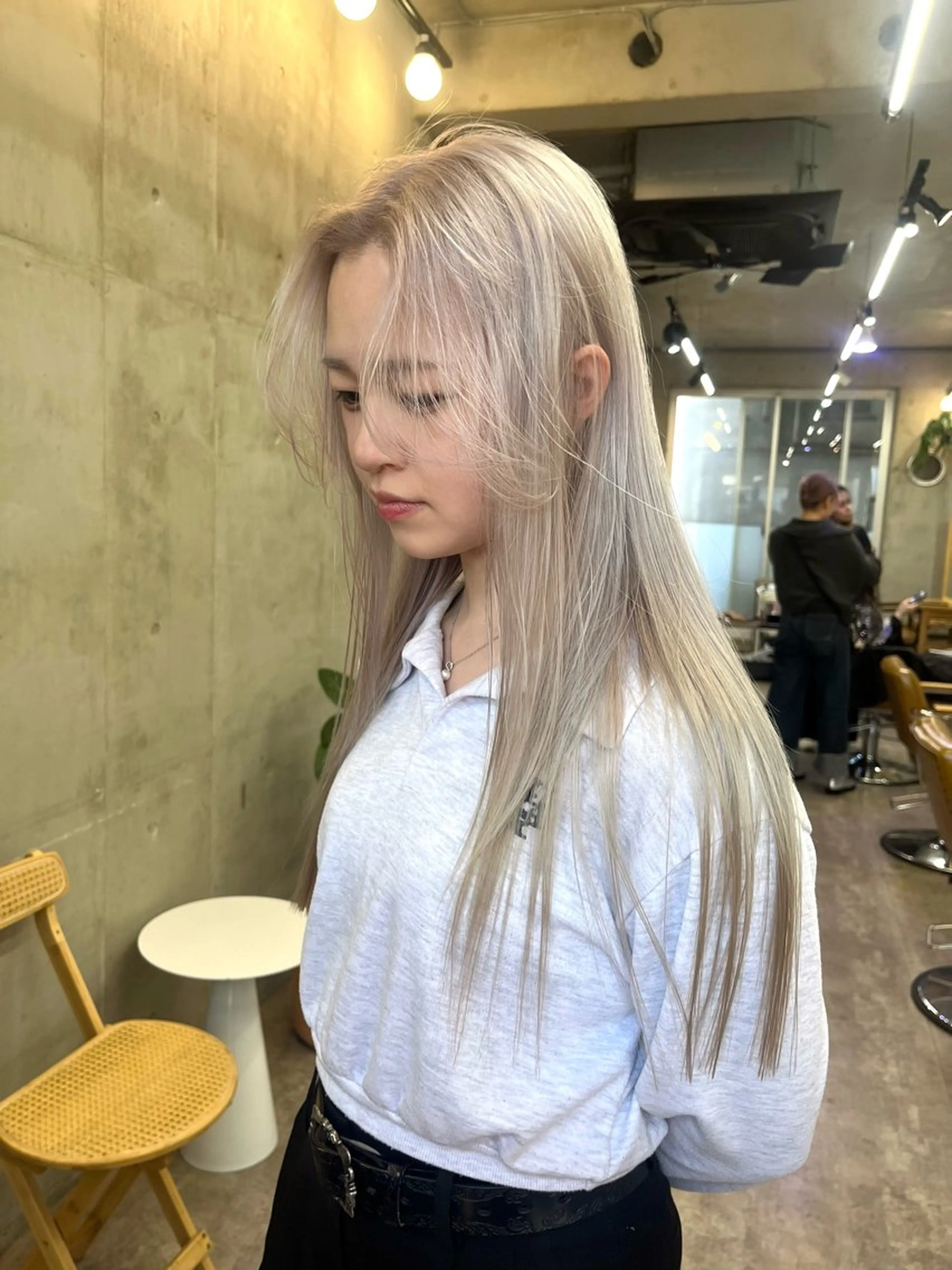 ロング カラー ベージュカラー ブリーチ ケアブリーチ 透明感カラー ダブルカラー カット 🤎𝐌𝐚𝐨⌇ お悩み解決美容師🤎のヘアスタイル