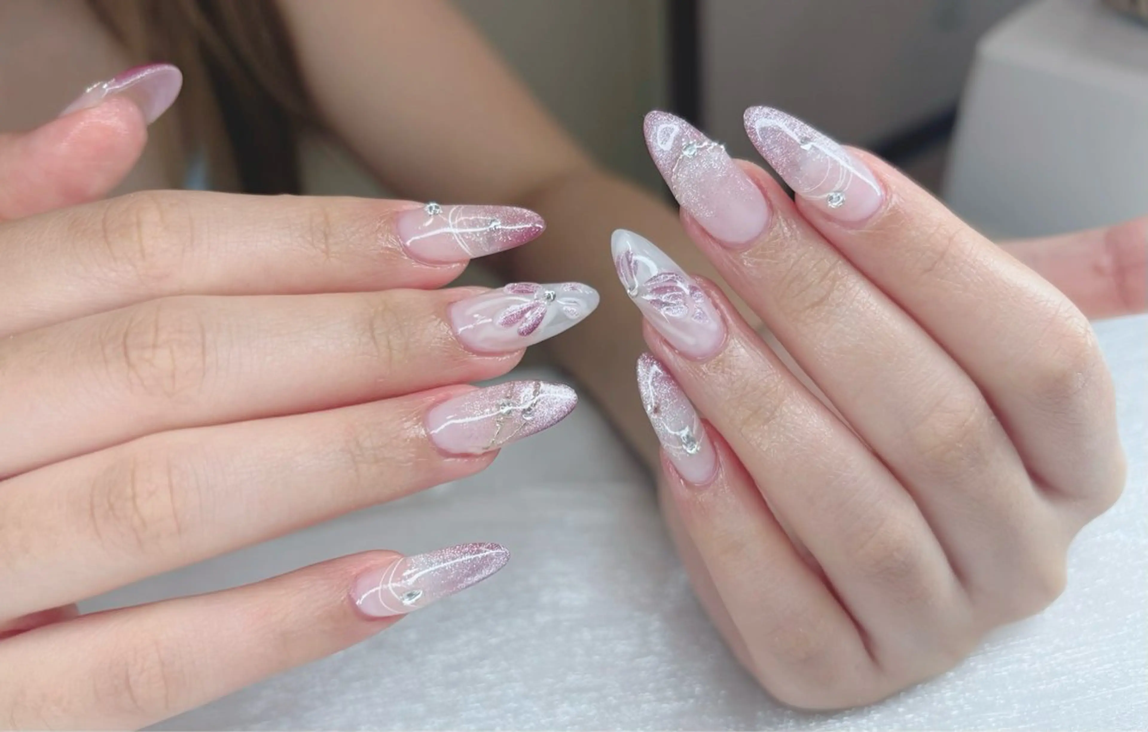 ネイル オーロラネイル ブルー チークネイル フットネイル フレンチネイル Haru Kaori 渋谷のネイルデザイン