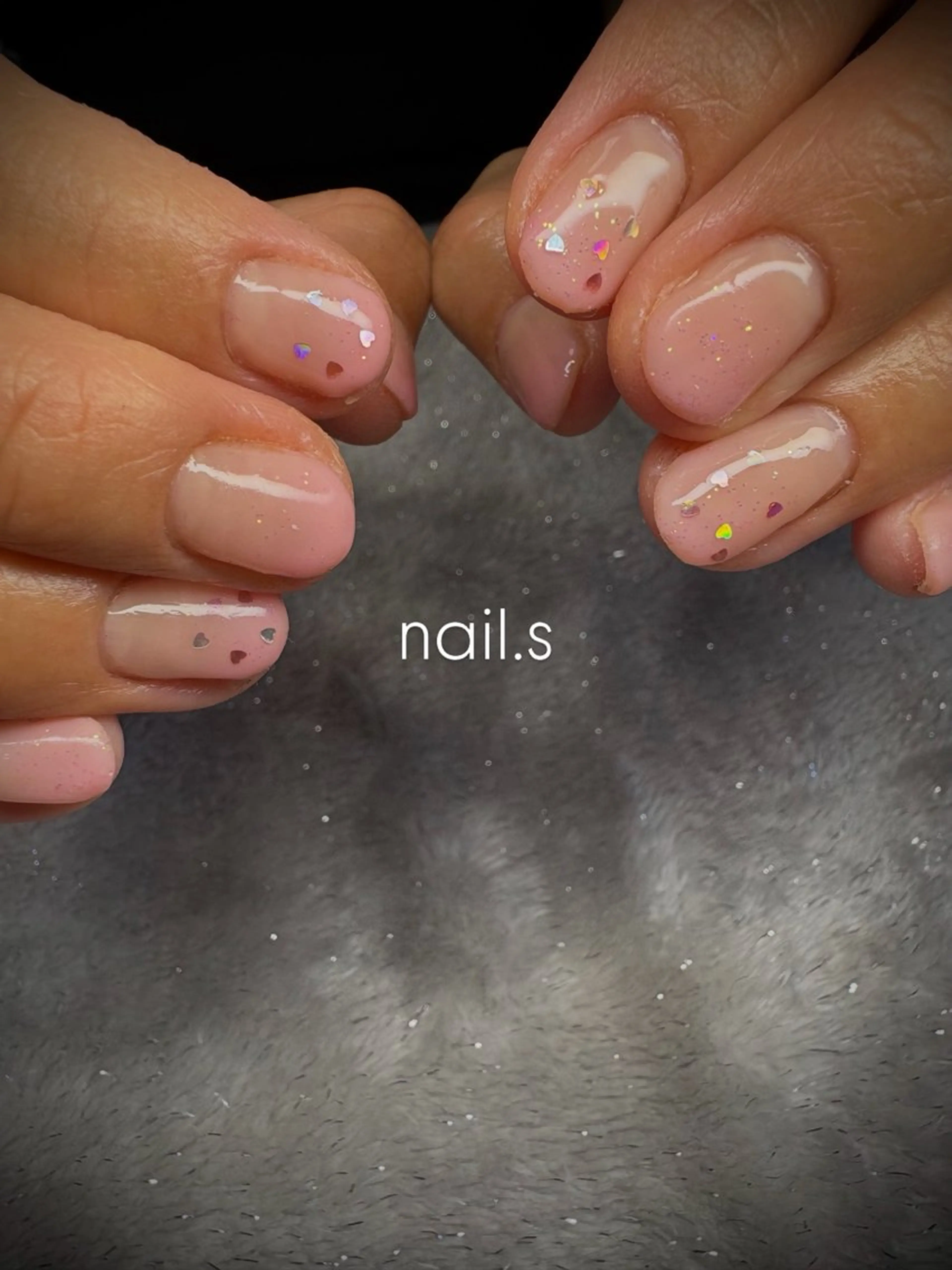 ネイル グラデーション ハート ラメ(グリッター) ピンク ショートネイル ハンドネイル nail.s misatoのネイルデザイン