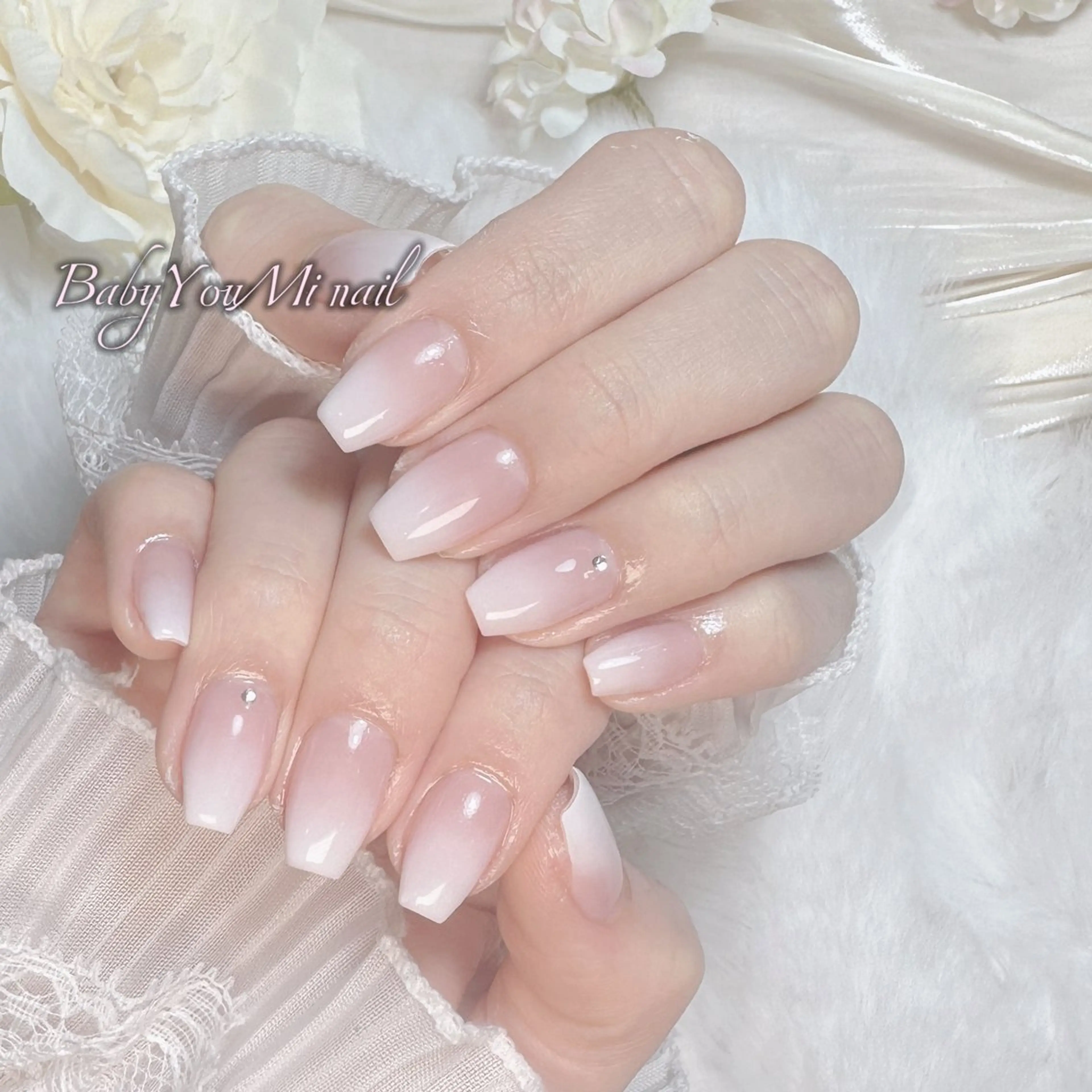 ネイル オーロラネイル チークネイル 成人式 フットネイル フレンチネイル ハンドネイル ハンドケア BabyYouMi nailのネイルデザイン