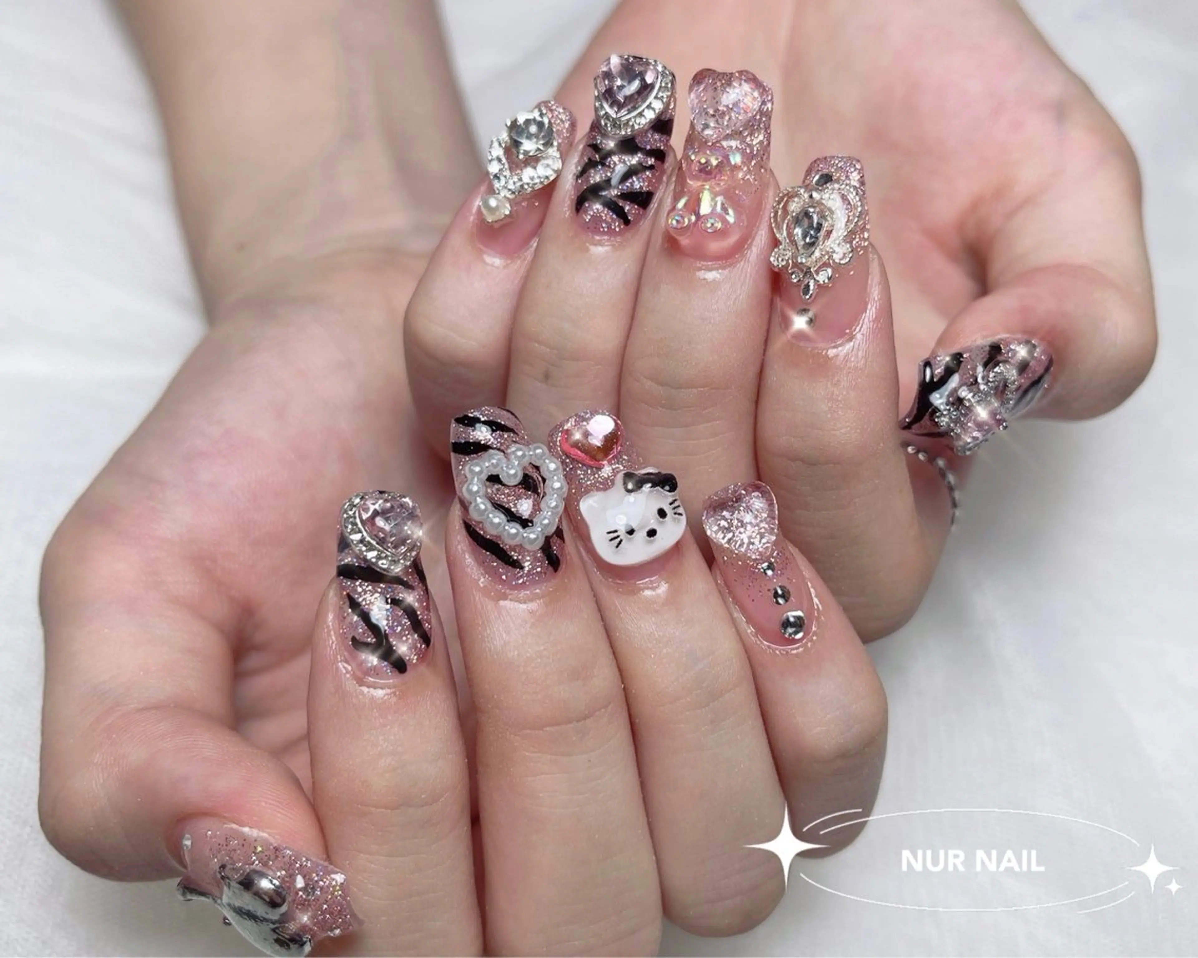 ネイル 🫧NUR NAIL✨のネイルデザイン