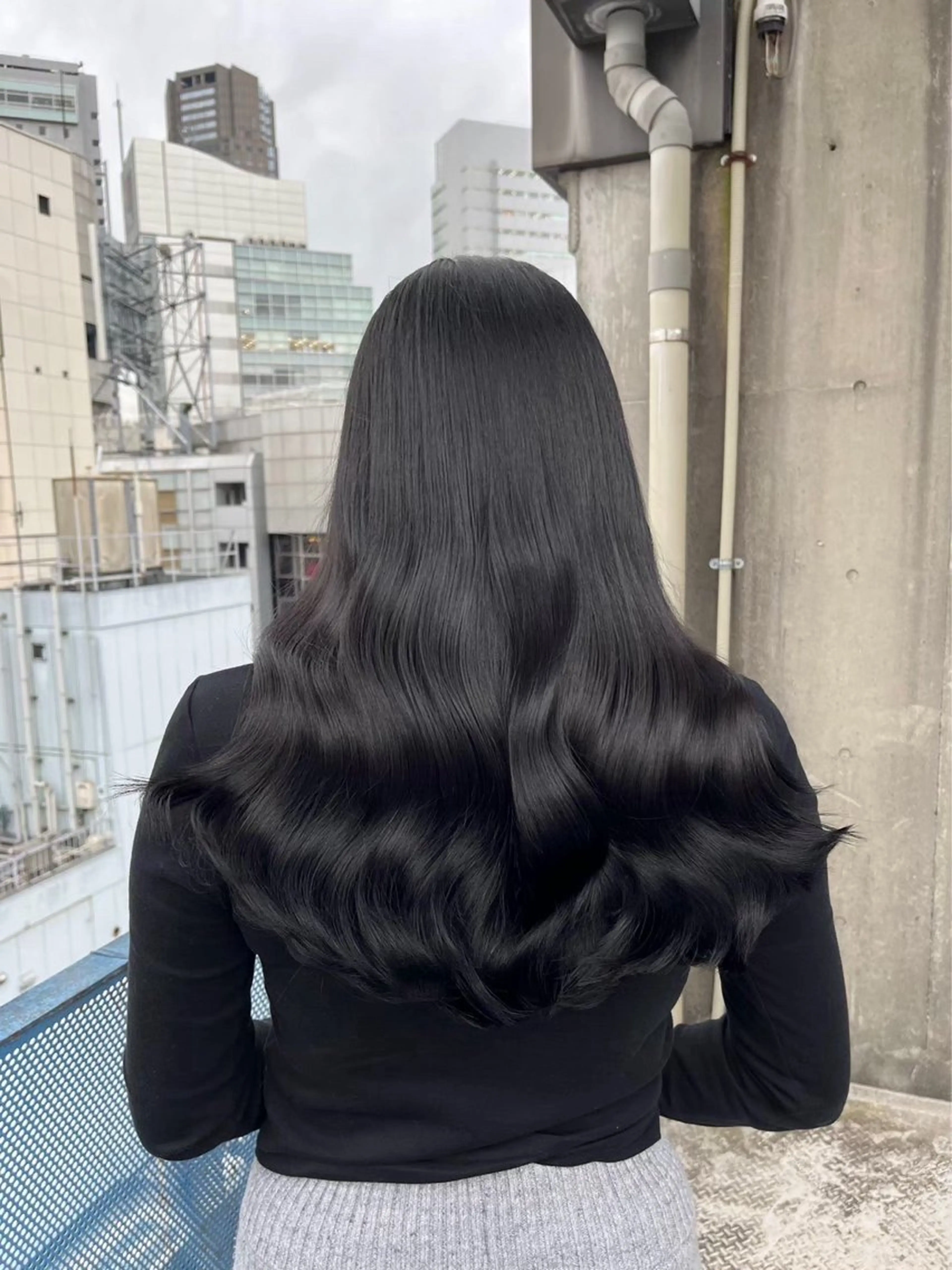 ロング レイヤーカット 透明感カラーカッチのヘアスタイル