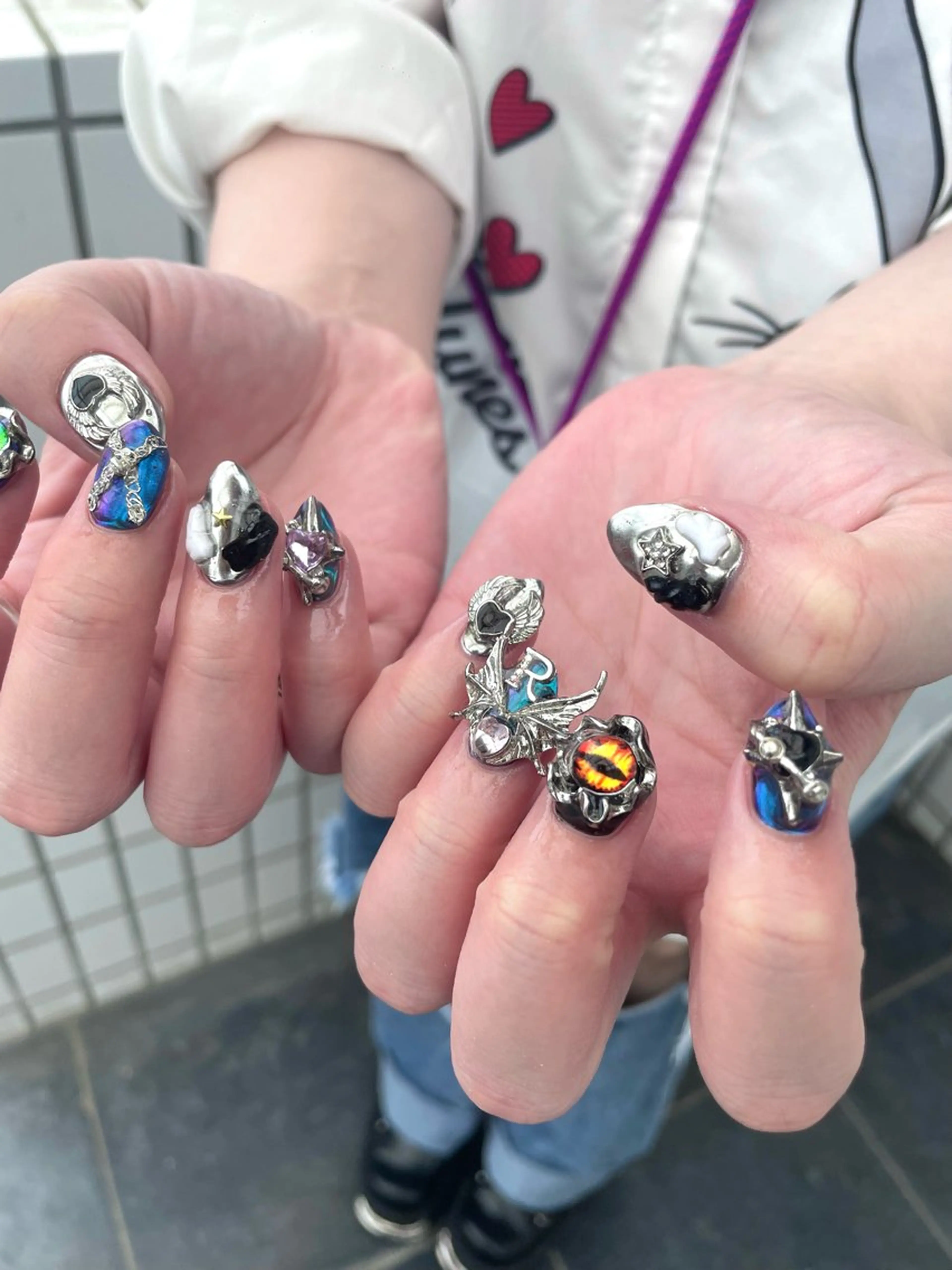 ネイル ミラーネイル 持ち込み ハンドネイル Nail ヌシん家 AKANEのネイルデザイン