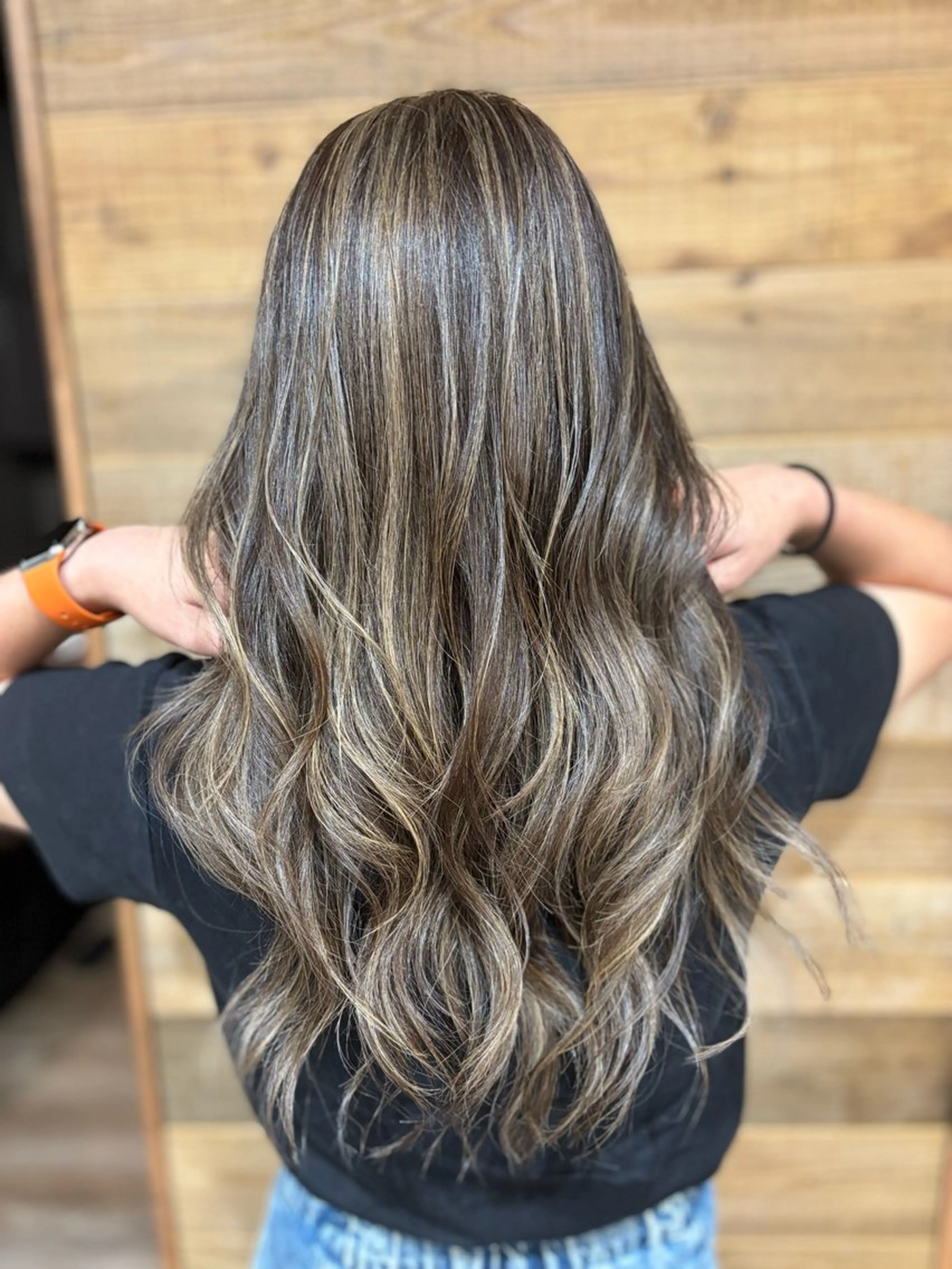 ロング ハイライト カット ヘアカラー yoshihara yuukiのヘアスタイル