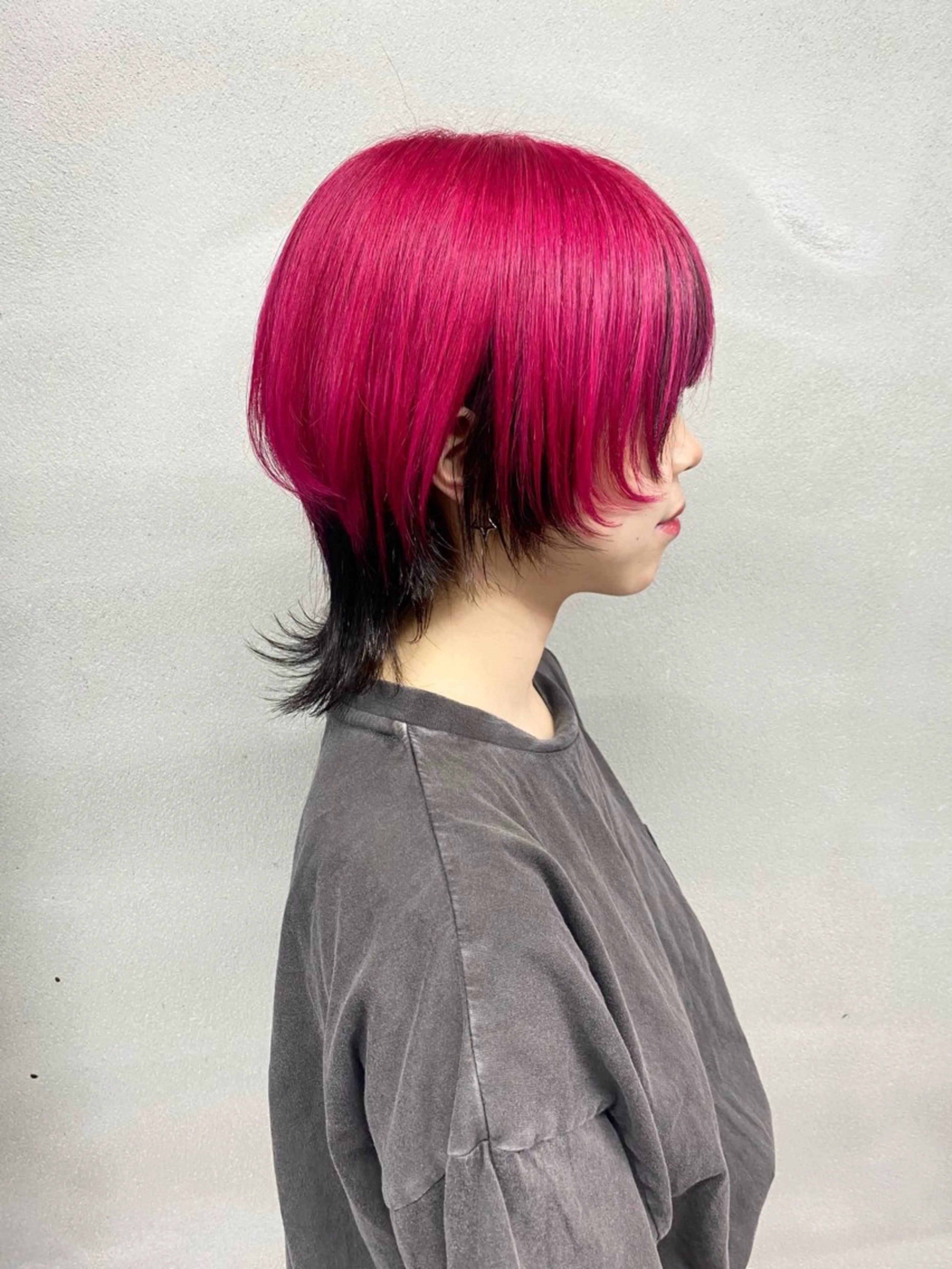 ミディアム カラー ブリーチ デザインカラー インナーカラー ピンクカラー ボブ 柏 デザインカラー/ レイヤー🐣シオリのヘアスタイル