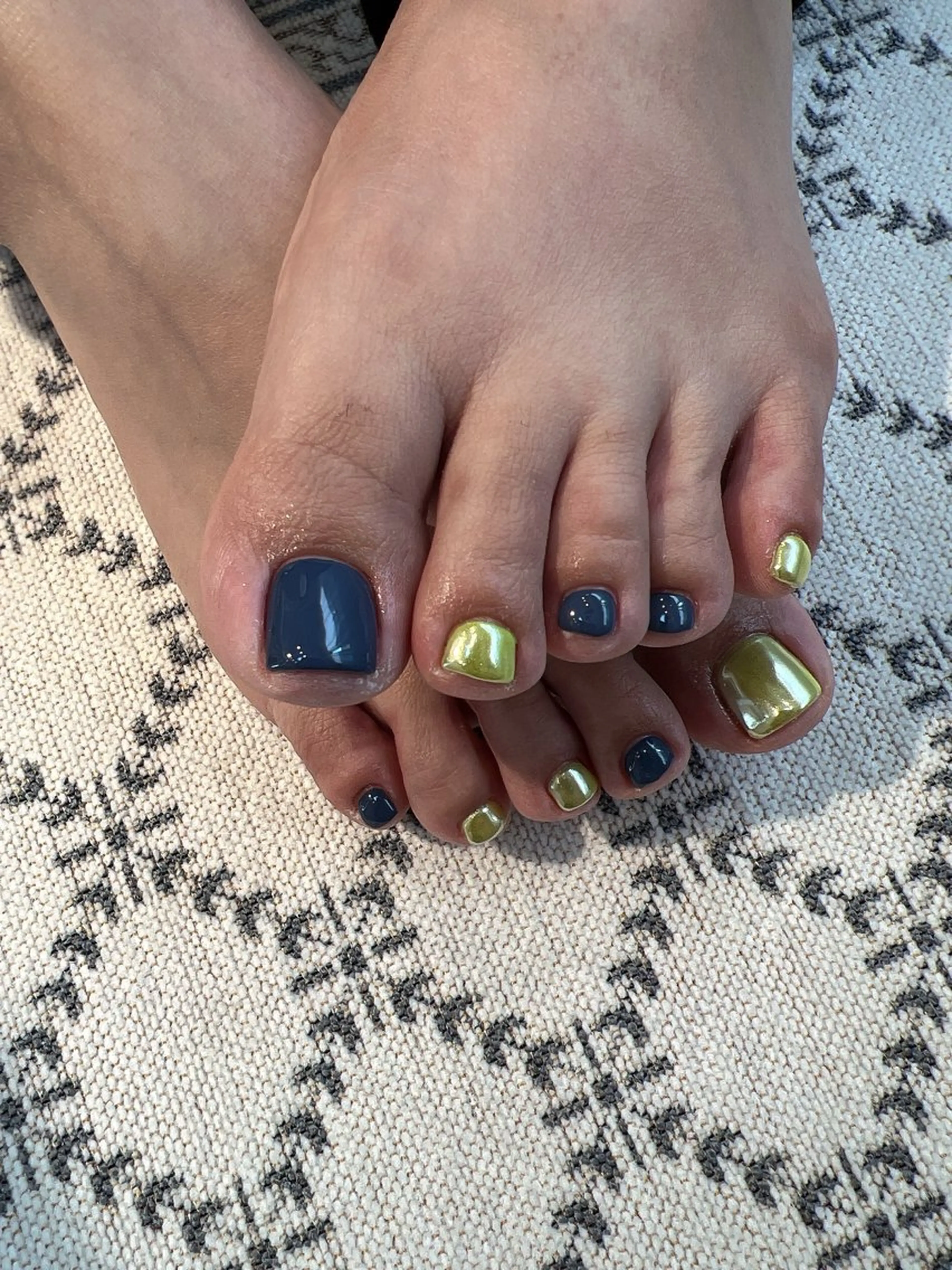 ネイル フットネイル Lavish nailのネイルデザイン