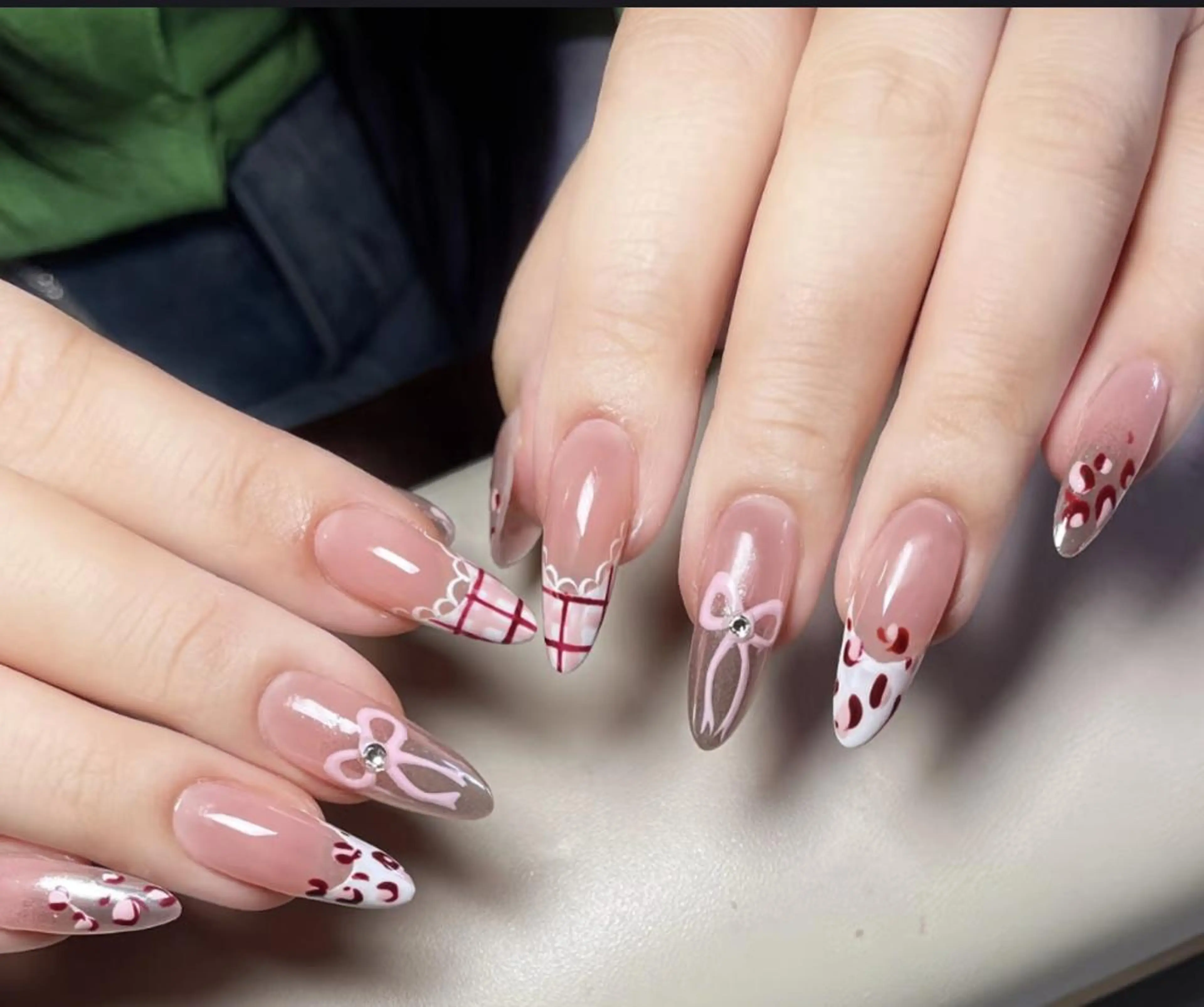 ネイル ハンドネイル Pure&Rich Nailのネイルデザイン