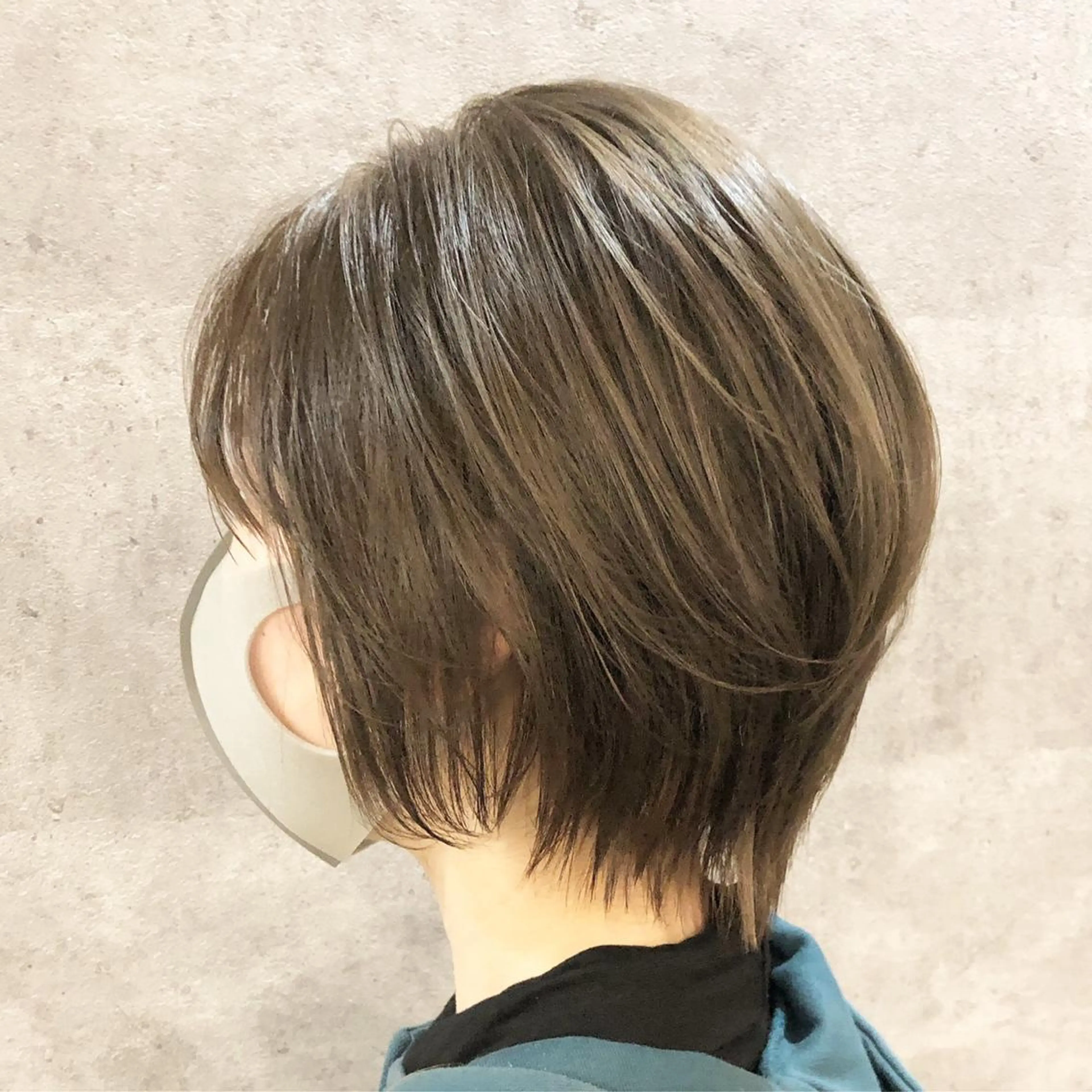 ショート カラー アッシュ アッシュブラウン ブラウンカラー 髪質改善で 憧れの潤艶美髪にのヘアスタイル