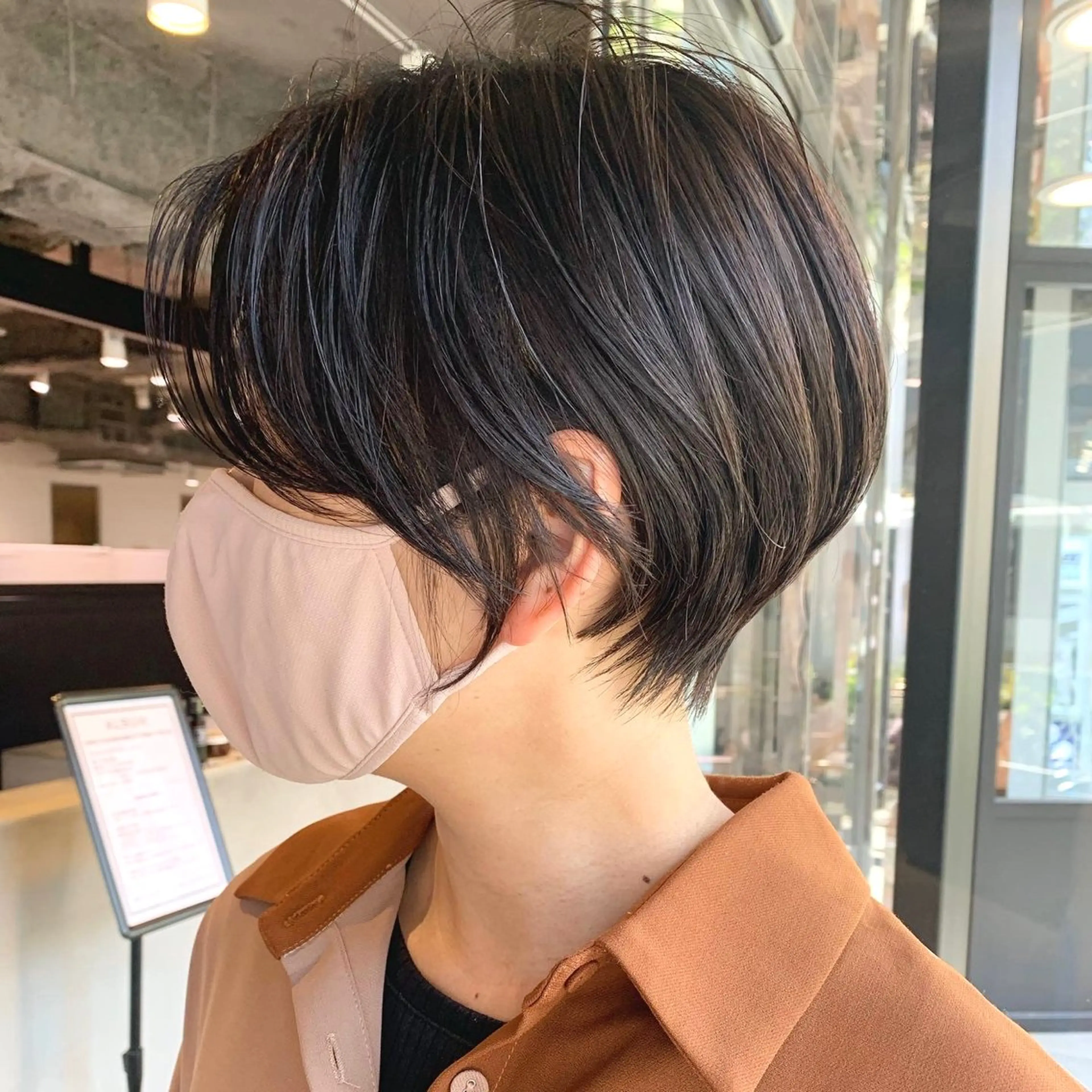 ショート ✂️大人のデザイン vivid✂️のヘアスタイル