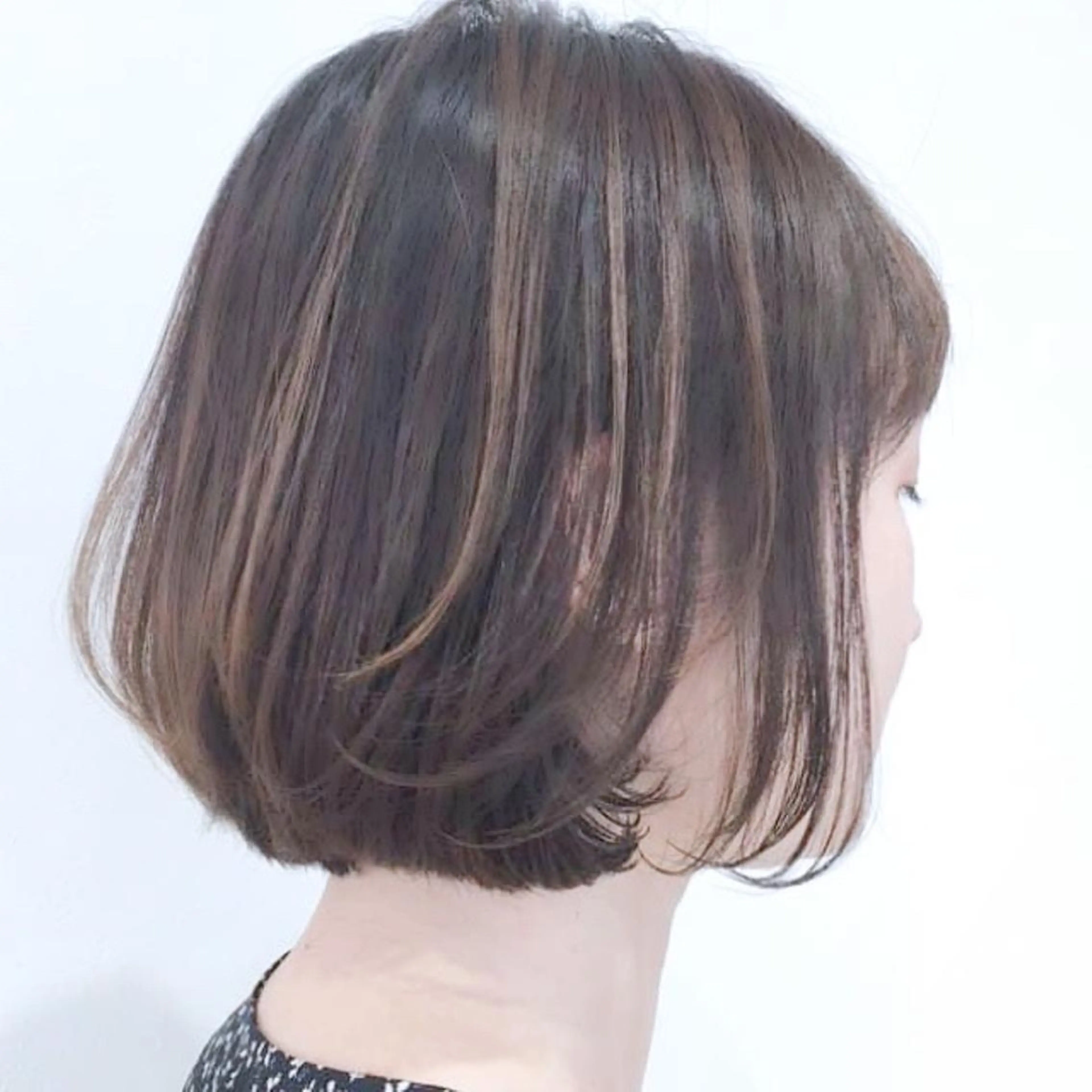 ショート ハイライト 🎁LaBless 住ノ江(ラブレス)のヘアスタイル