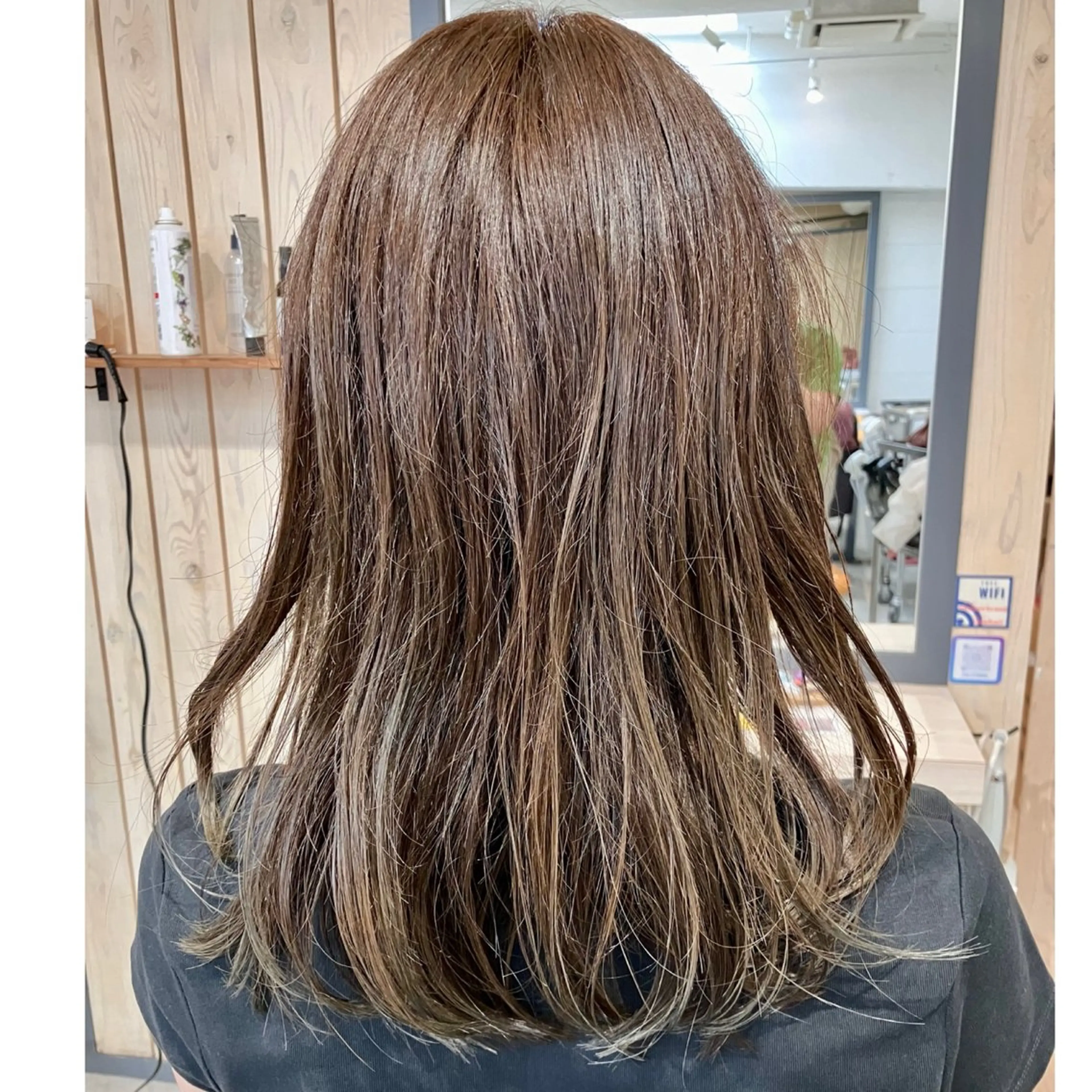 セミロング ⭐️こもだ⭐️ ⭐RISEHAIR⭐のヘアスタイル