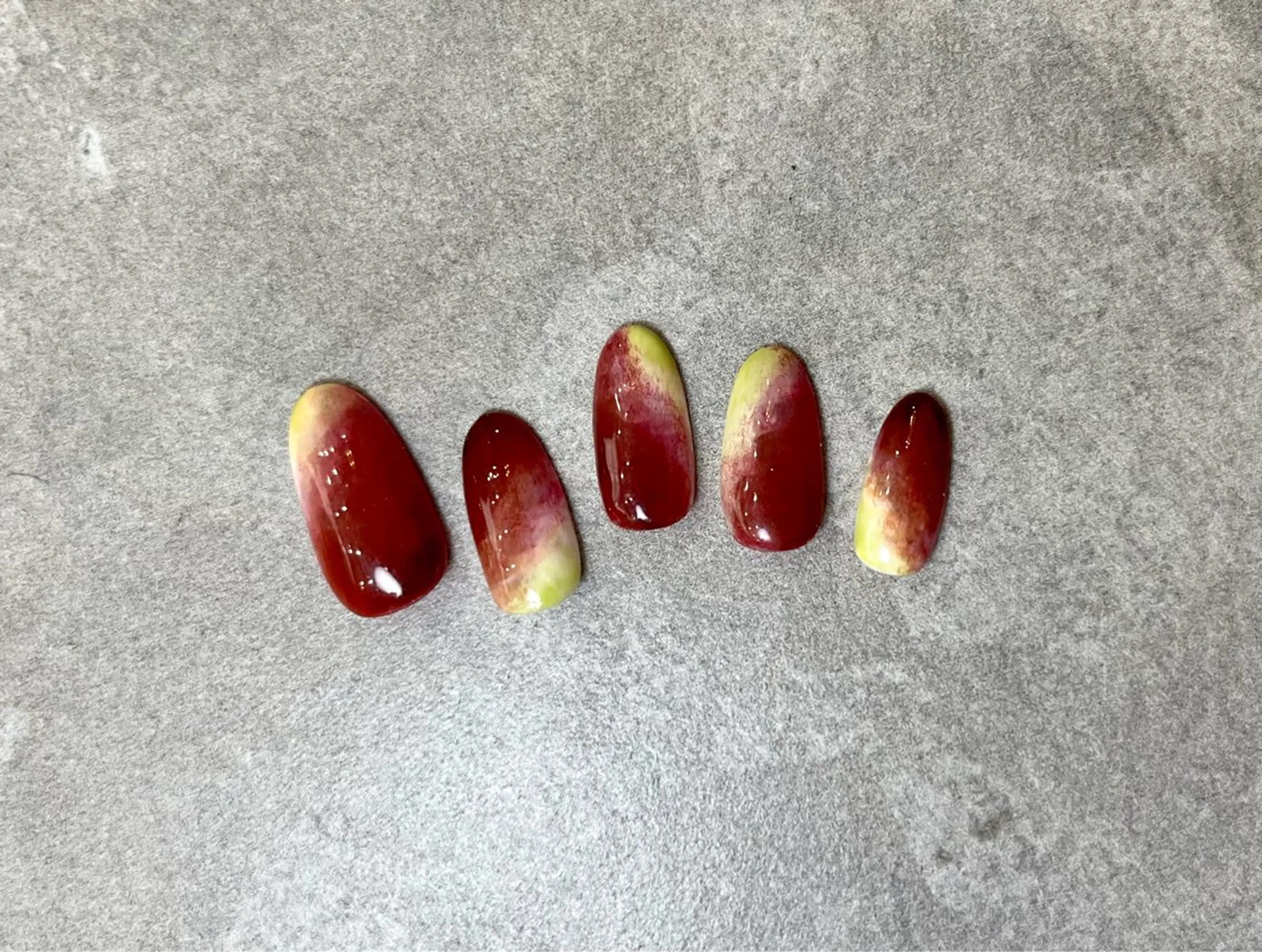 ネイル ハンドネイル SHE adusaのネイルデザイン