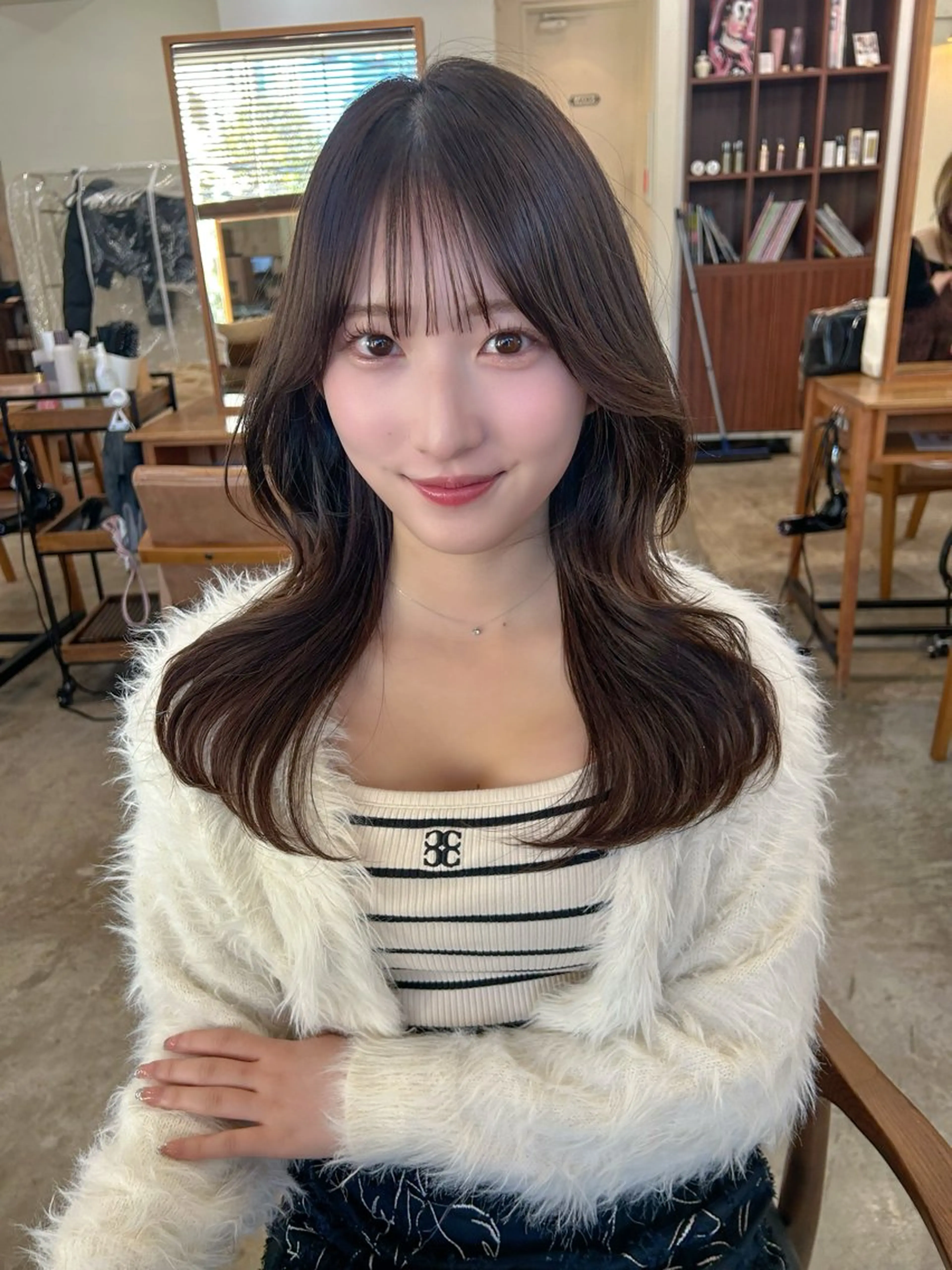 【🌸🎓 学割U24 🎓🌸】似合わせカット➕艶カラー➕補修トリートメントの写真