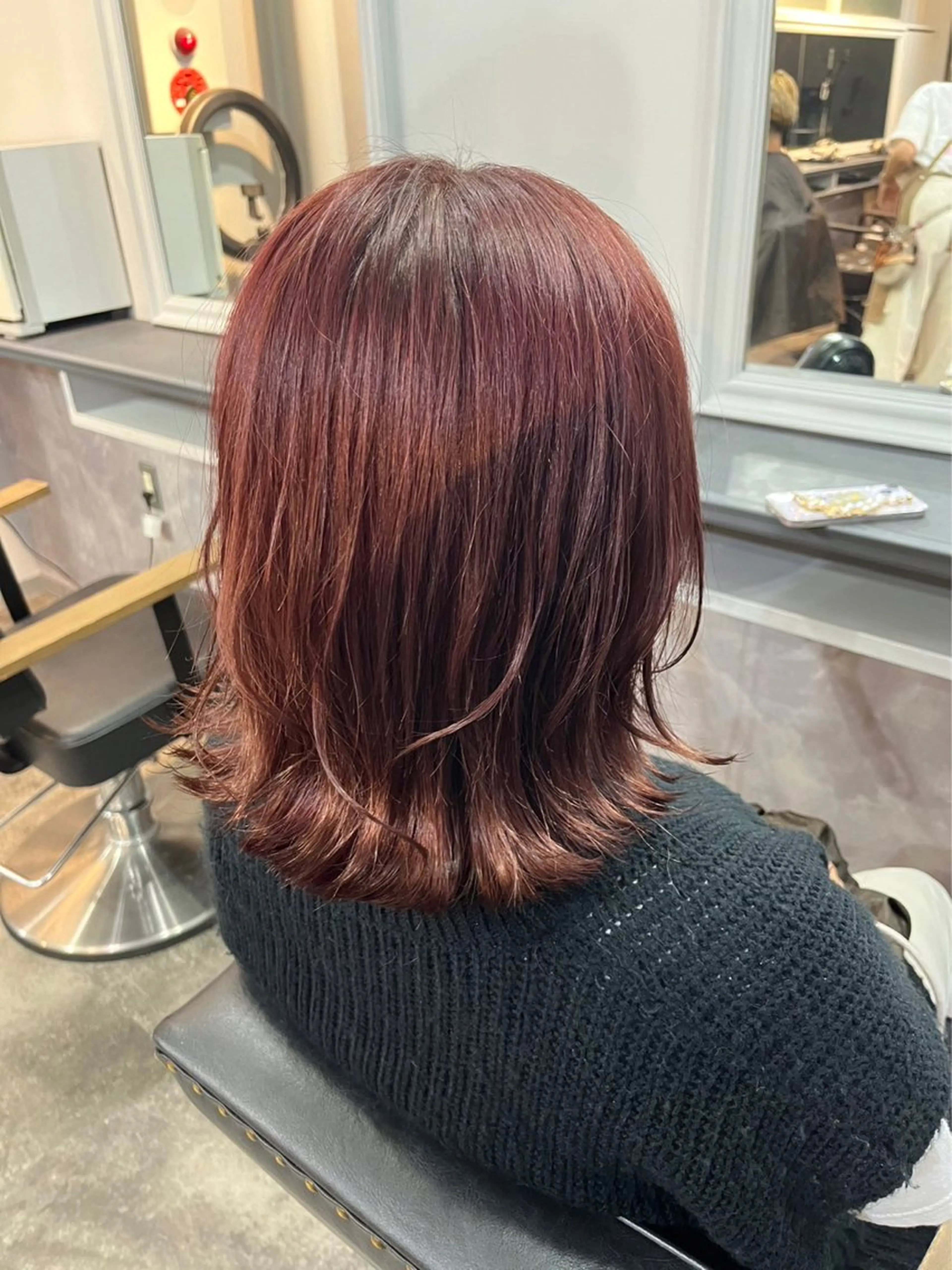 カラー 大塚 美緒のヘアスタイル