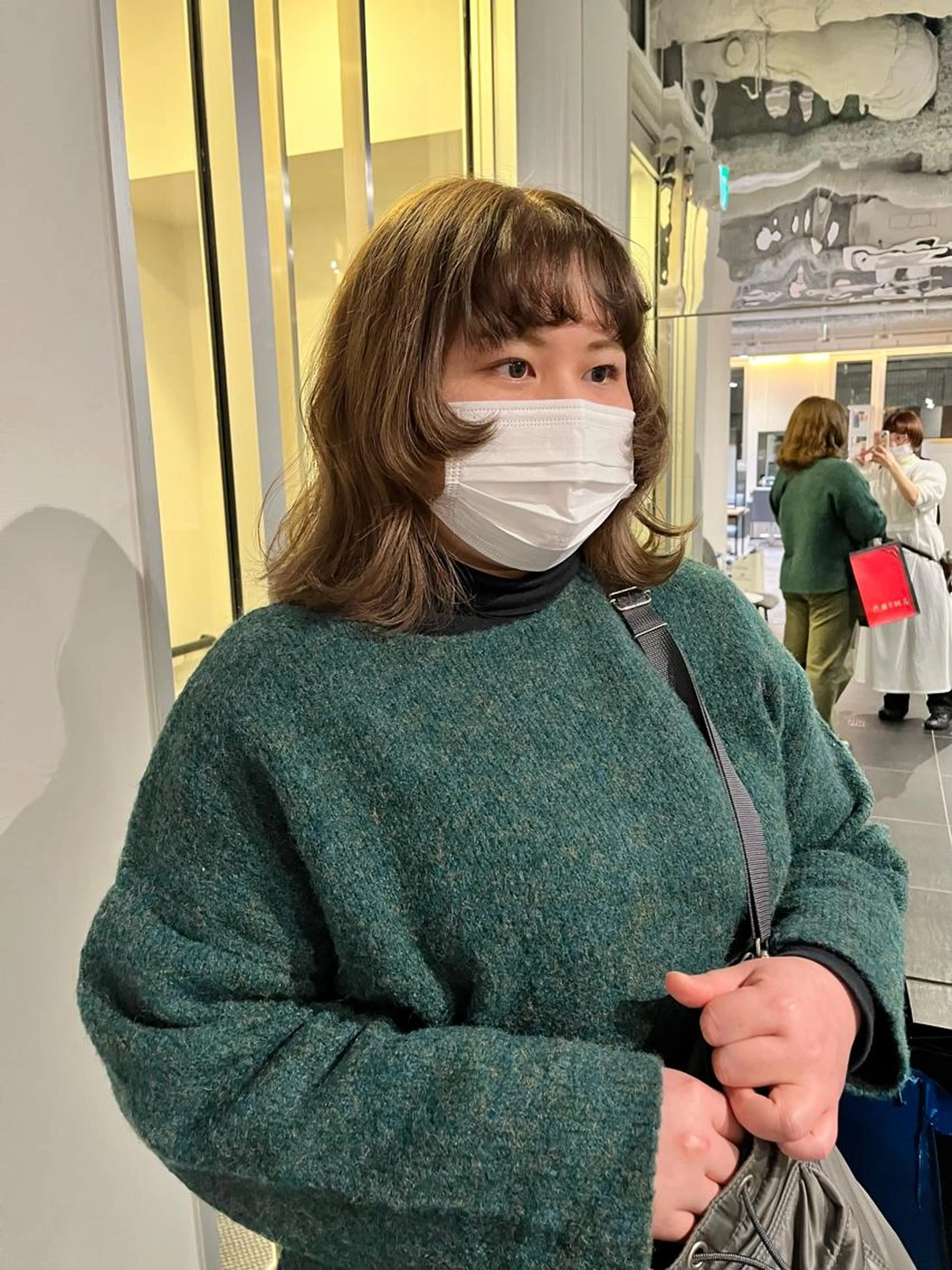 【ブリーチで理想の色味に】ダブルカラー+カットの写真