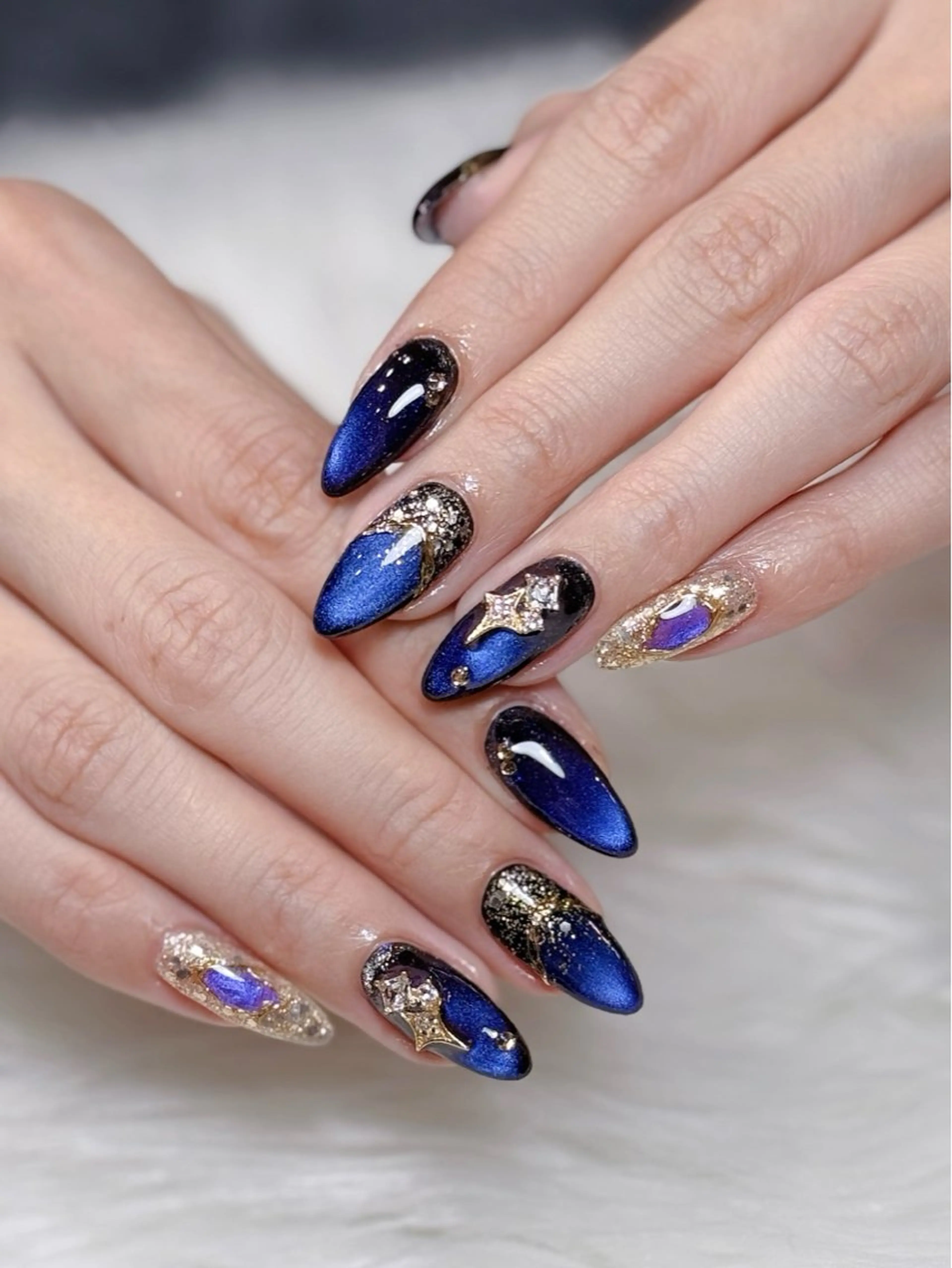 ネイル オーロラネイル チークネイル フットネイル フレンチネイル ジェルネイル ハンドネイル Nichi Nailsのネイルデザイン