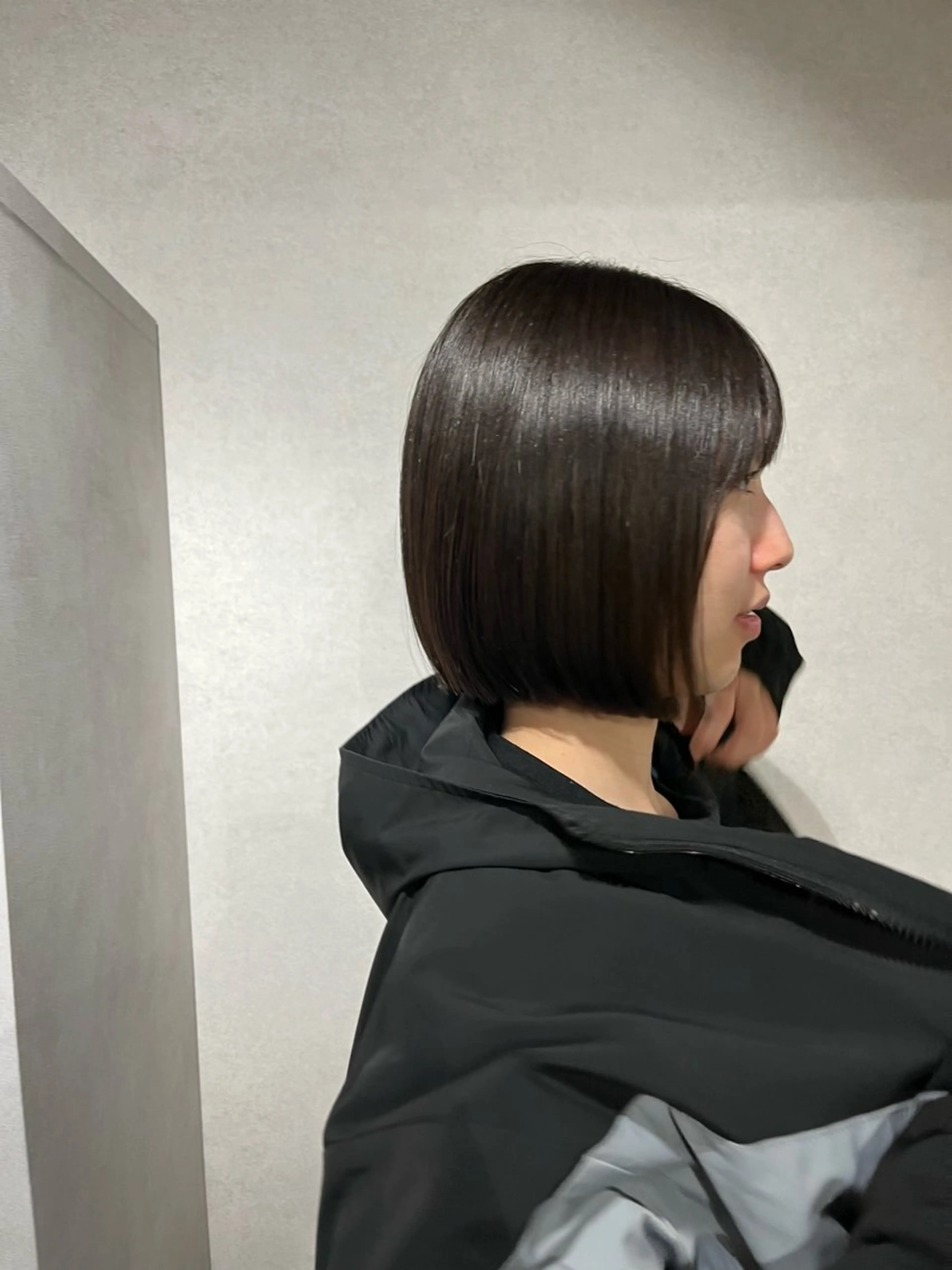 ミディアム anon Loemのヘアスタイル