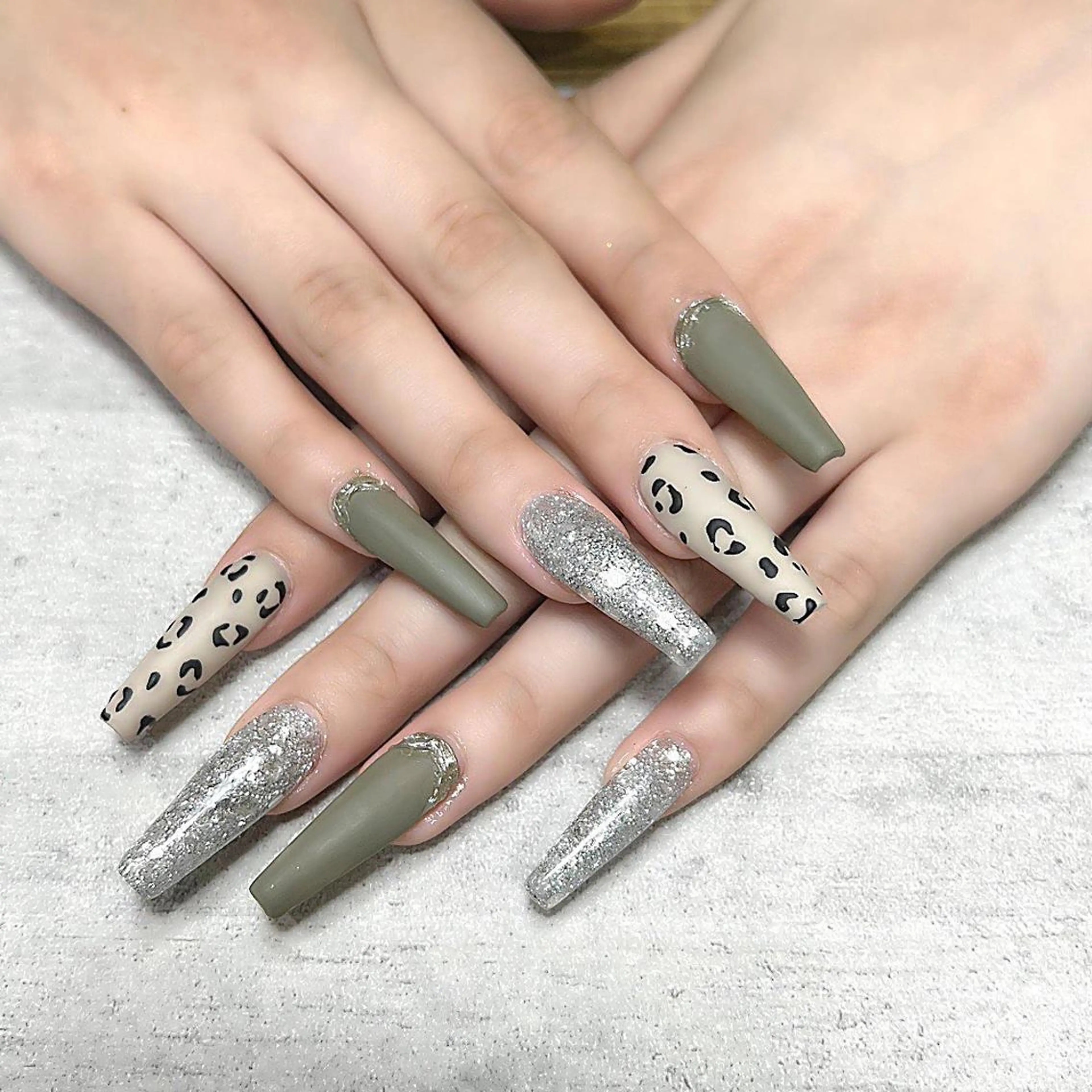 ネイル ロングネイル ハンドネイル nail l_yukiのネイルデザイン