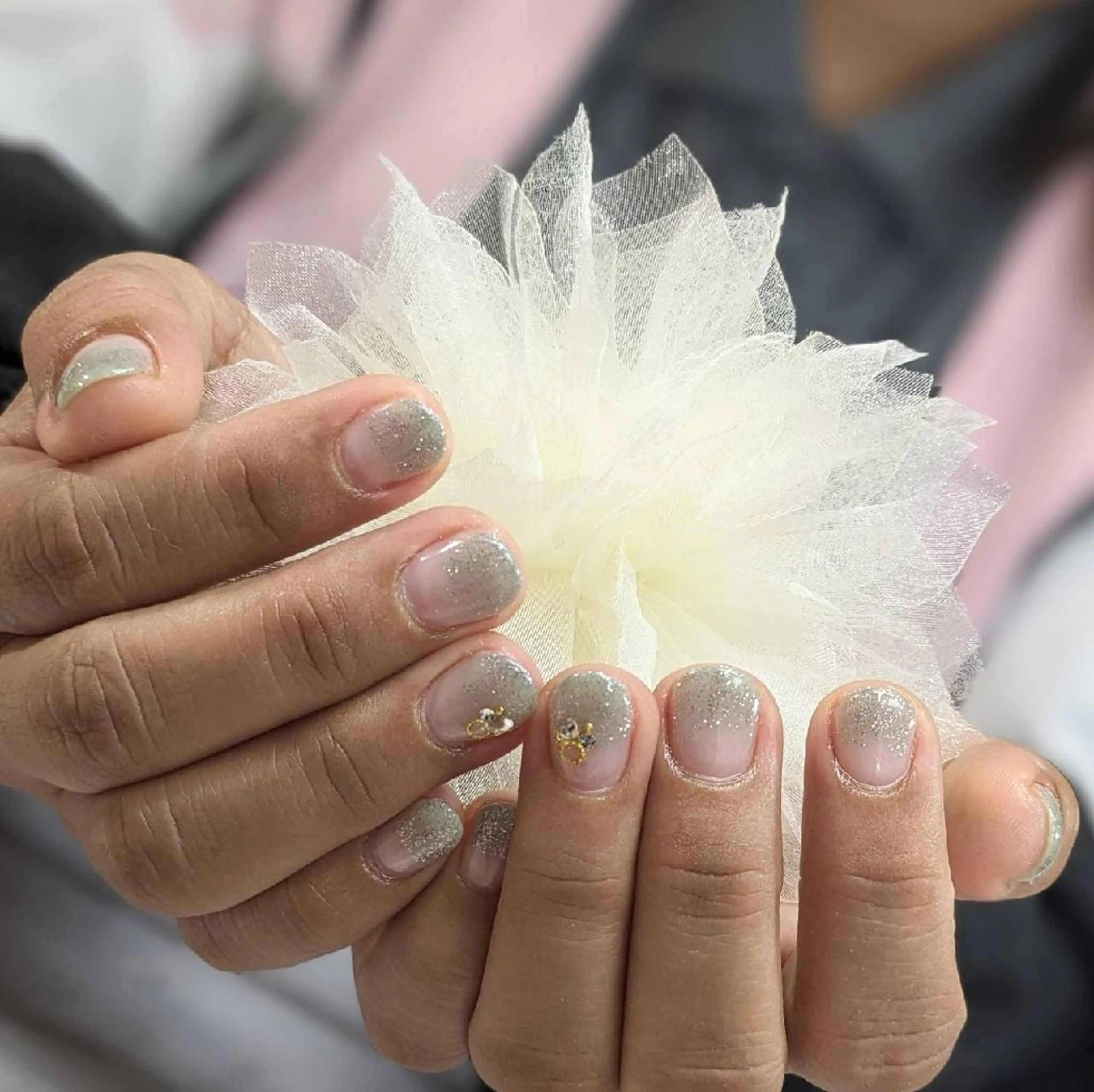 ネイル グリーン ラメ(グリッター) ハンドネイル ネイルサロンベルティ .keikoのネイルデザイン