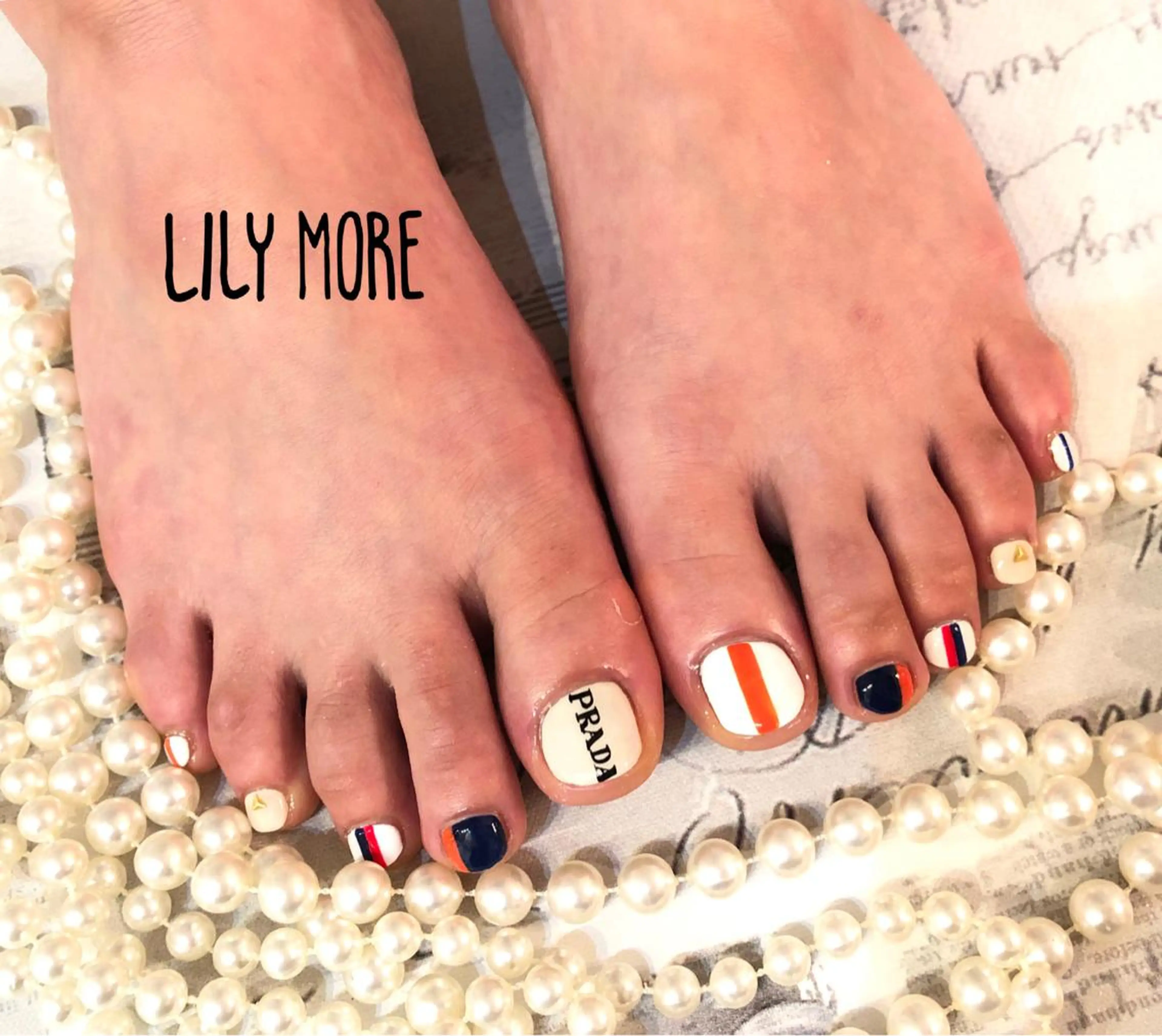 ネイル フットネイル Lily closetのネイルデザイン