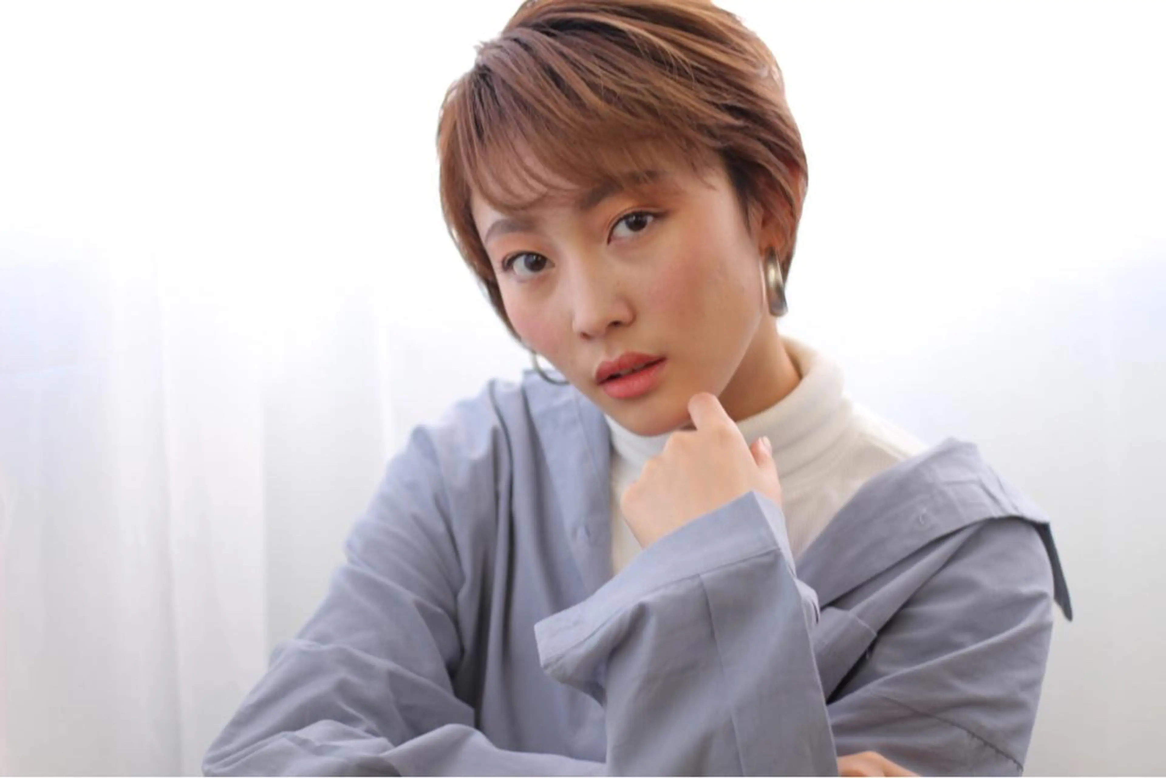 ショート 透明感カラー⭐️ 田嶋麗奈のヘアスタイル