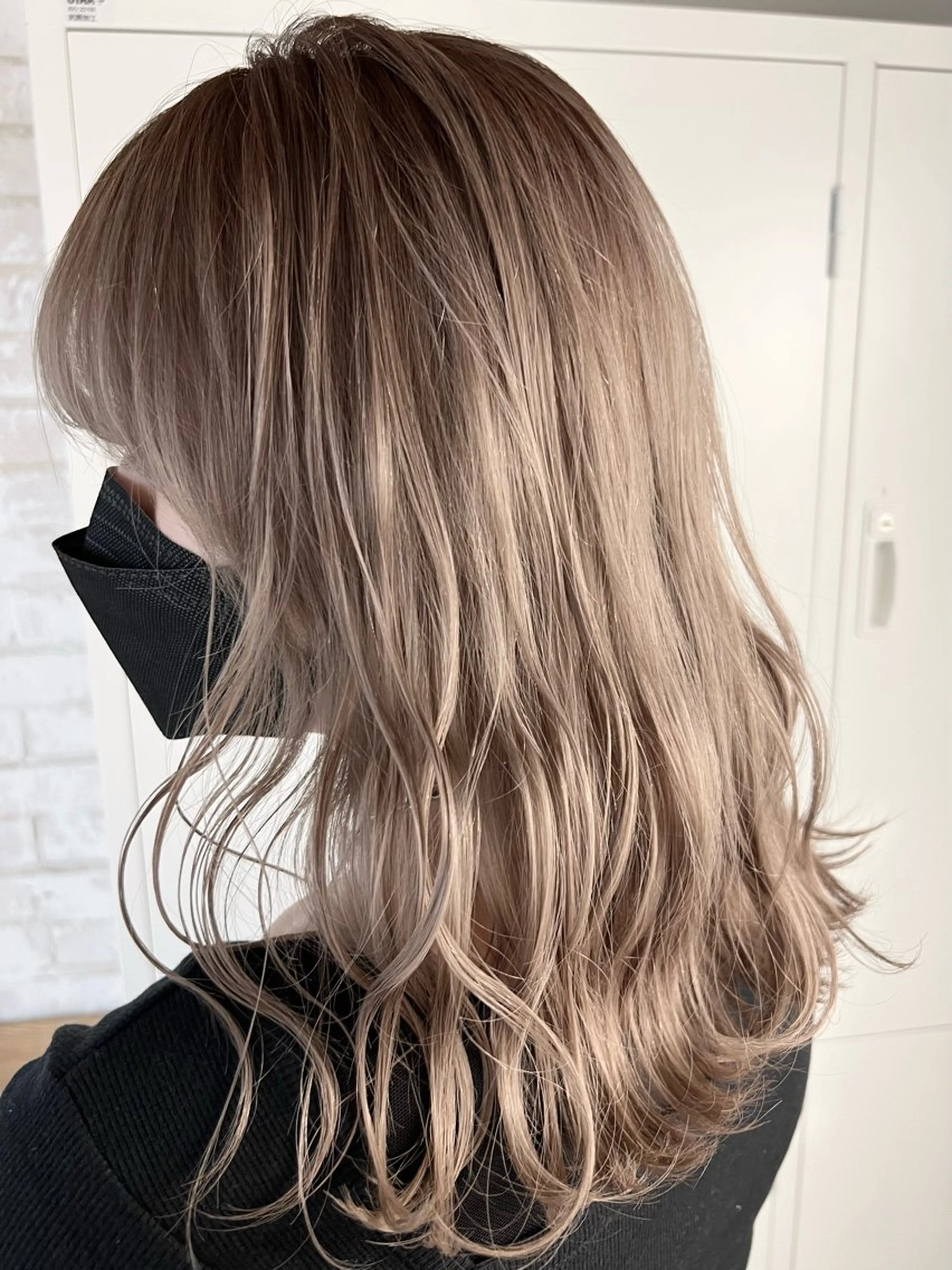 セミロング 髪質改善/ブリーチ takashiのヘアスタイル