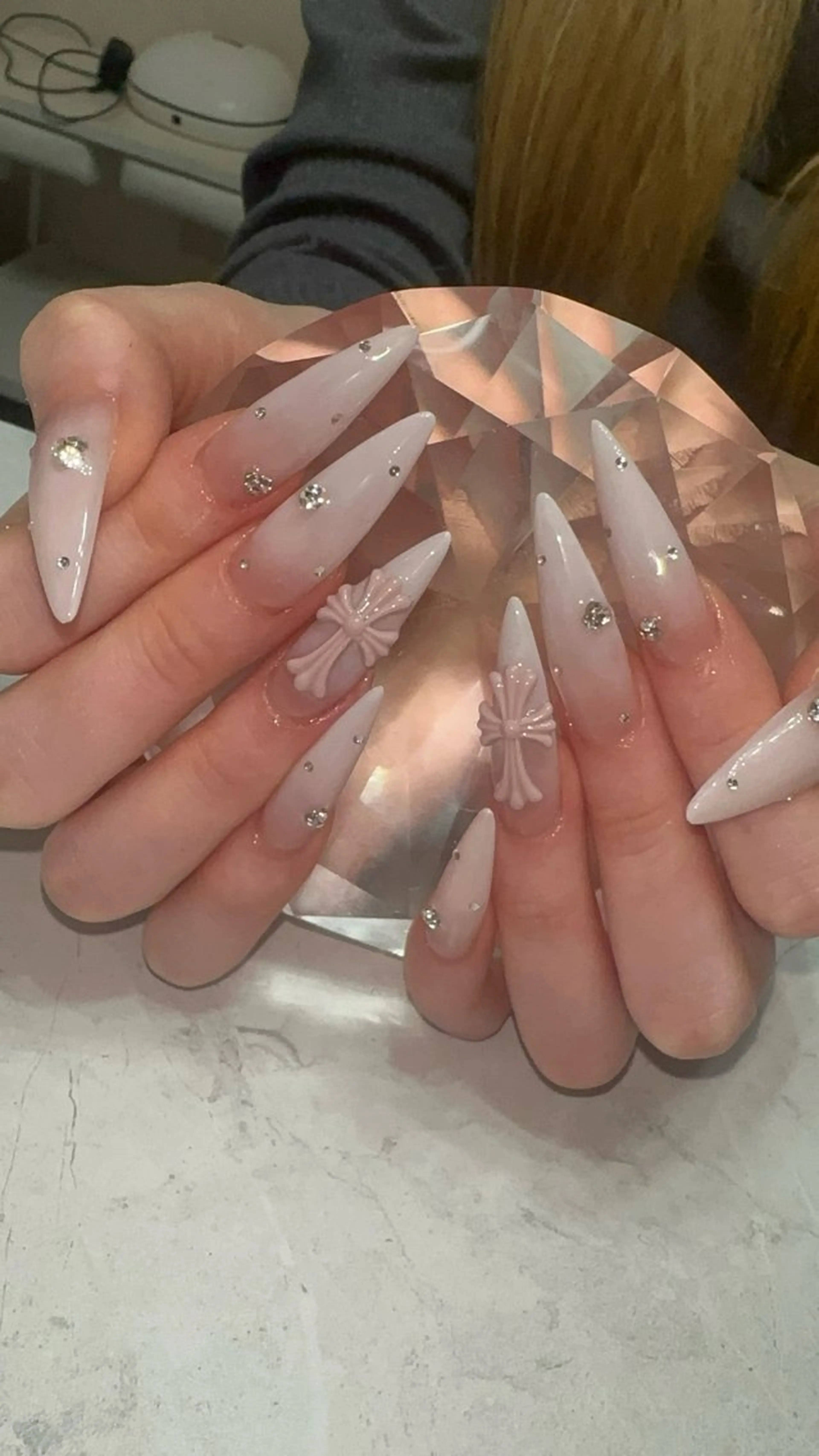 ネイル グラデーション ホワイト ハンドネイル with nail.のネイルデザイン