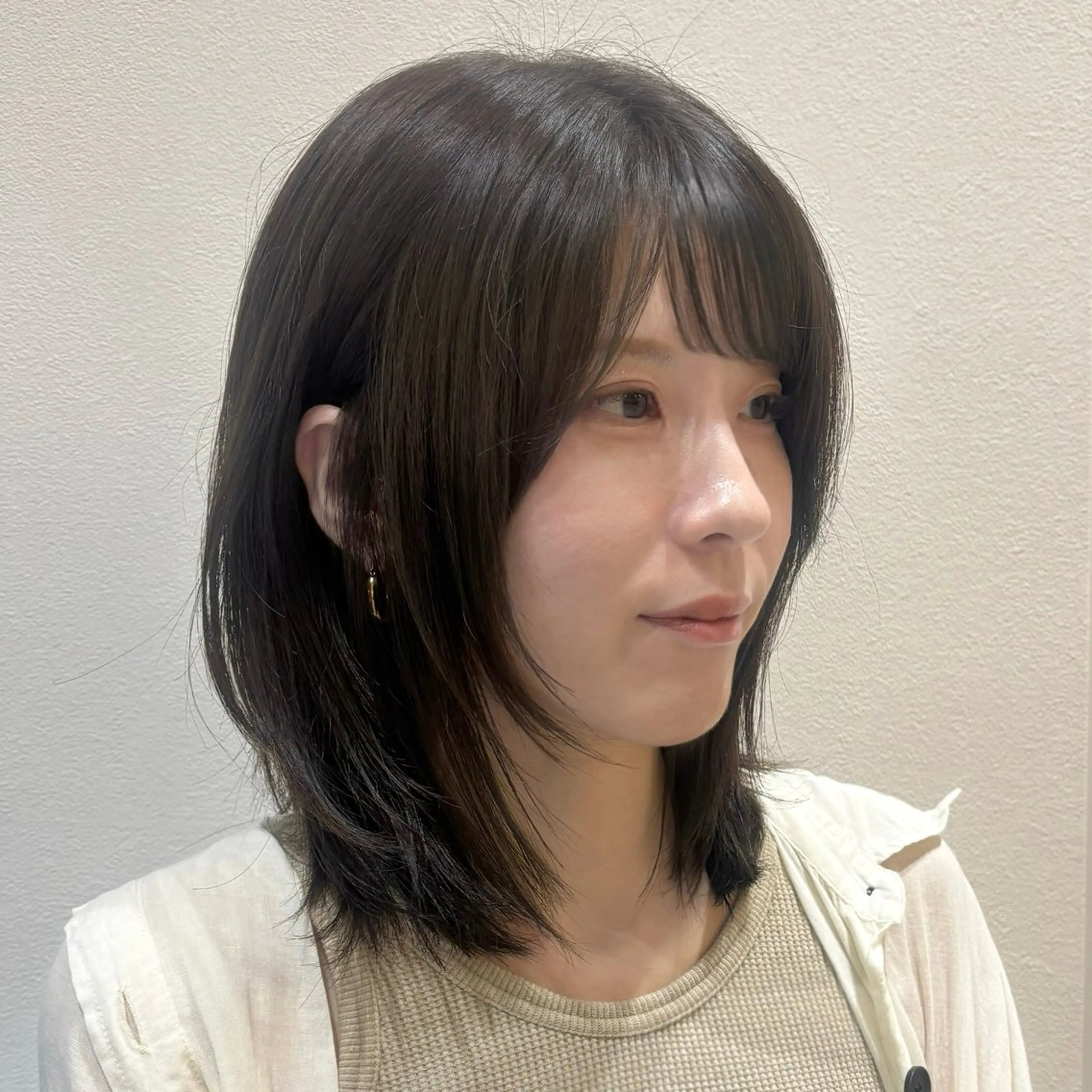 ミディアム ハッシュカット fuyuna レイヤーカット🖤のヘアスタイル