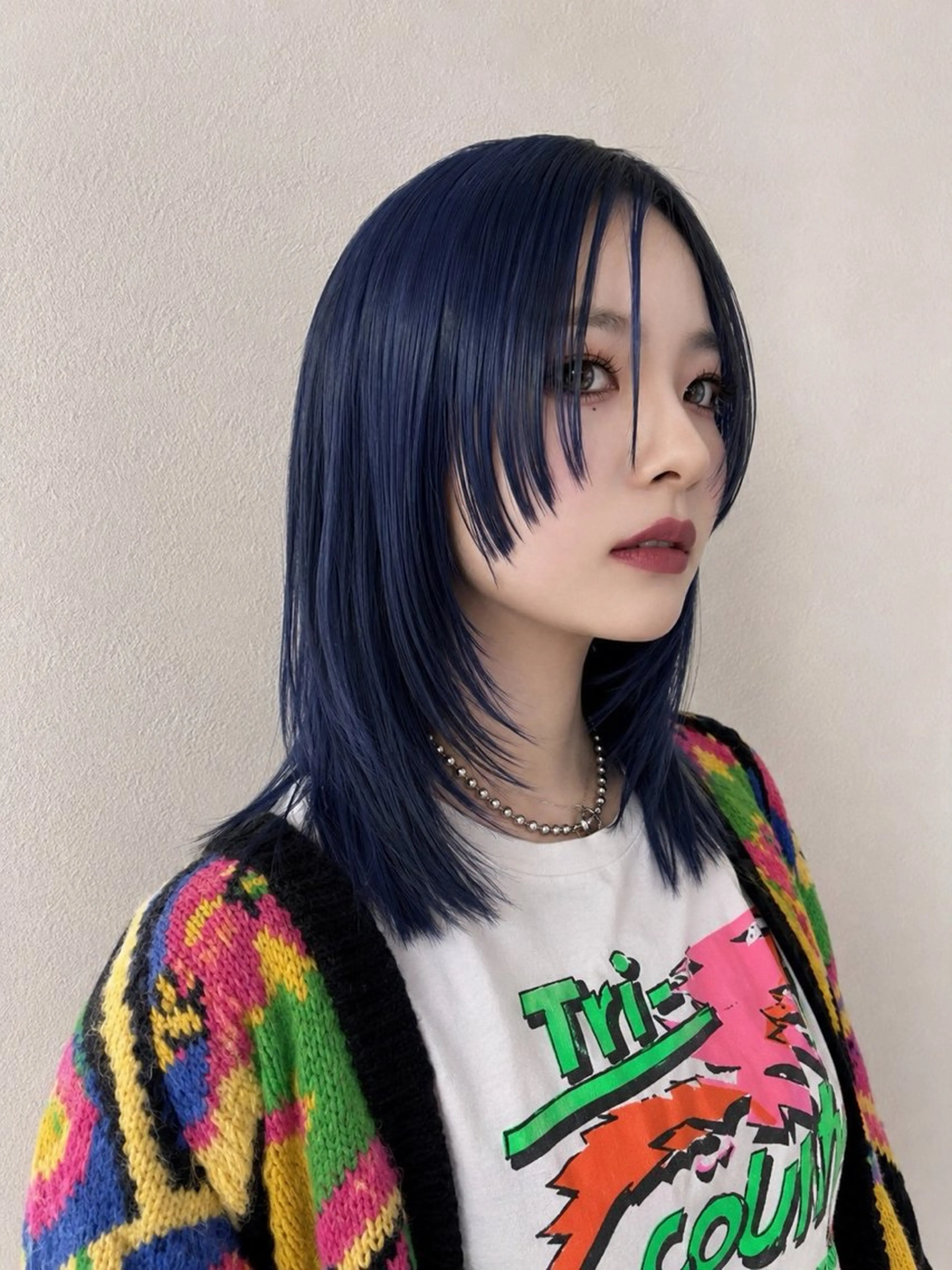 ミディアム カラー ブリーチ ブルーカラー ケアブリーチ 透明感カラー ネイビーカラー カット ヘアカラー トリートメント 21日空き◎艶髪 misatoのヘアスタイル