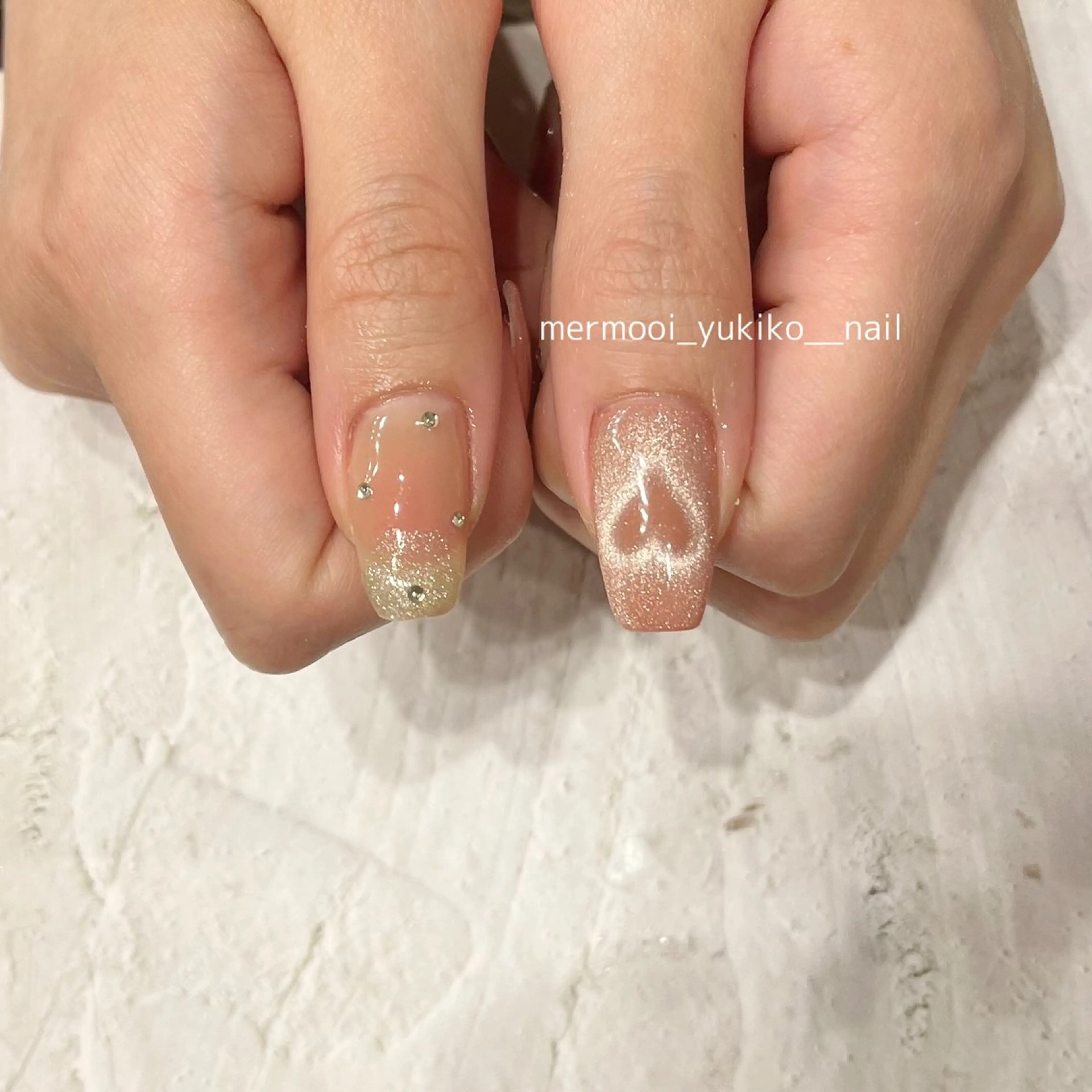 ネイル チークネイル ジェルネイル ハート 韓国ネイル マグネットネイル melumooi nailのネイルデザイン
