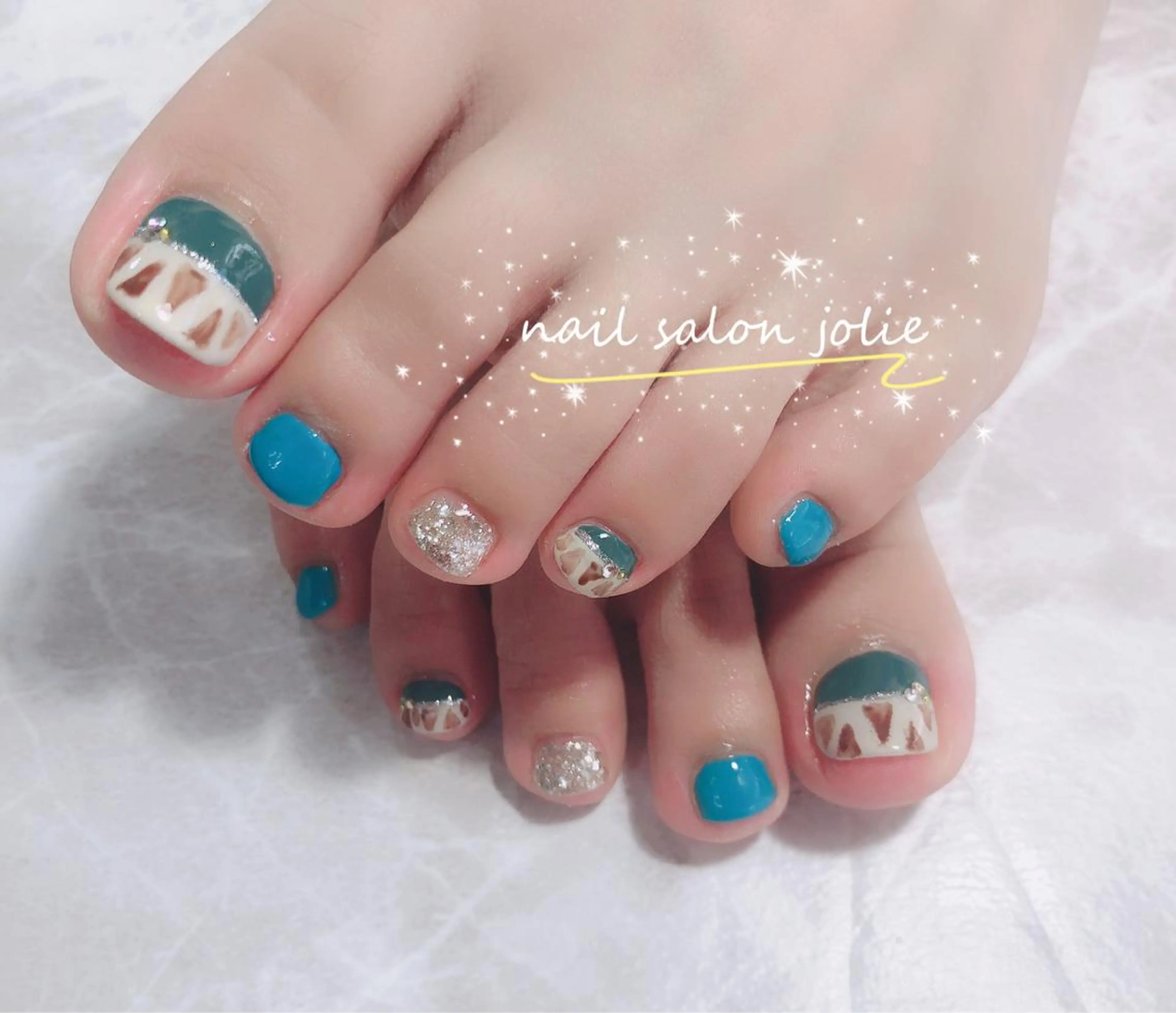 フットバス付き　甘皮ケア込み　シンプルコース6970の写真