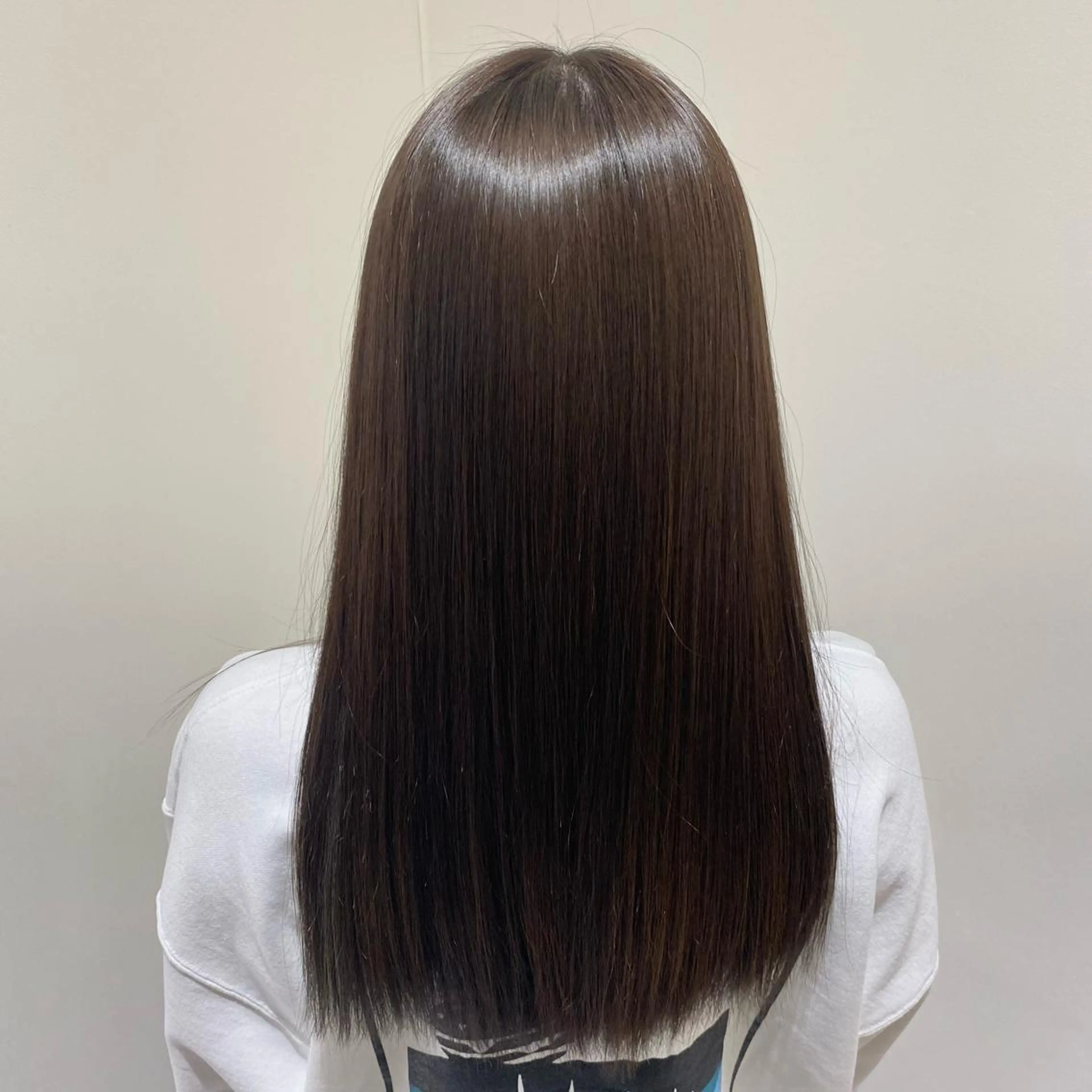 セミロング カラー ラベンダーカラー ラベンダーグレー 髪質改善 西村優作のヘアスタイル