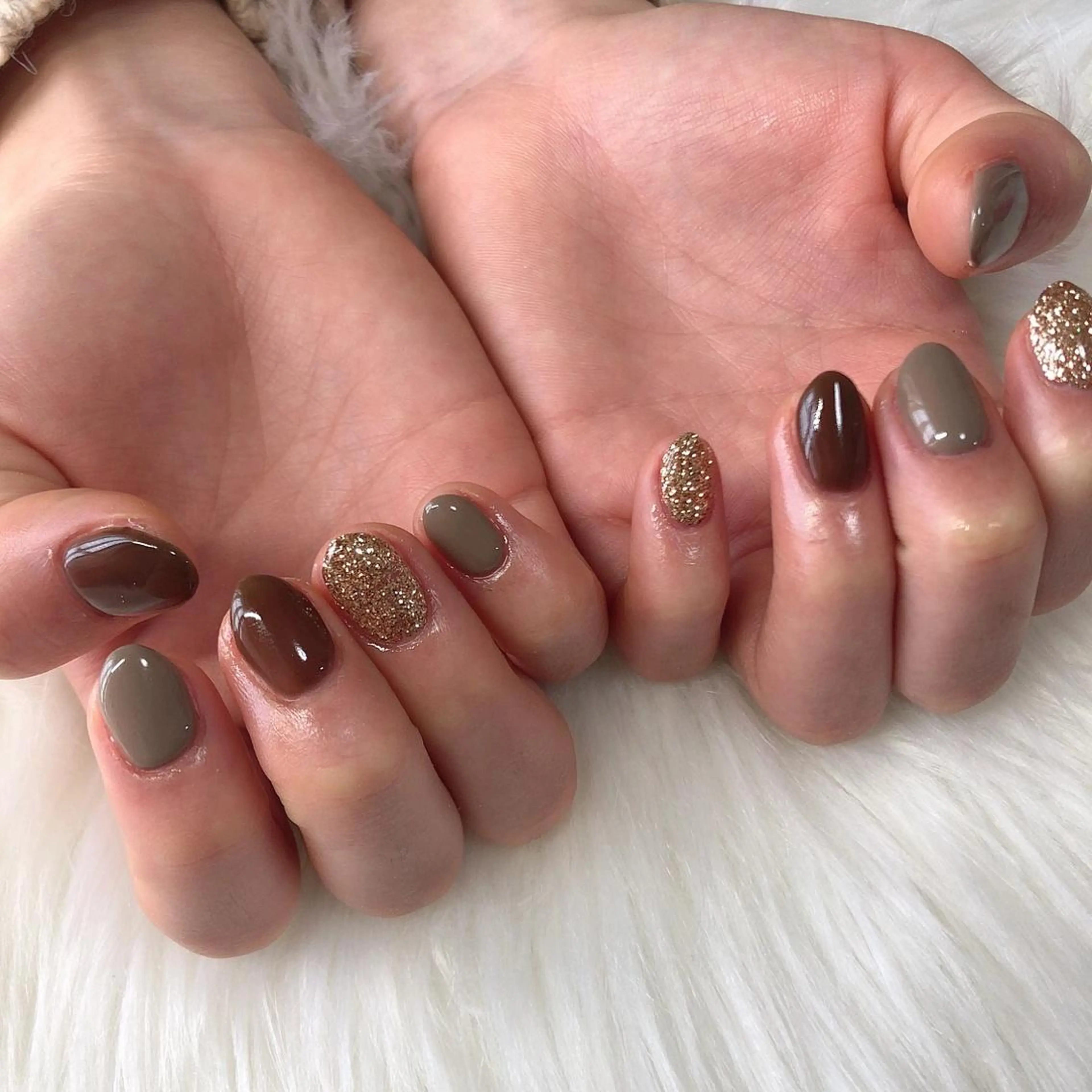 ネイル ハンドネイル 西岡 杏のネイルデザイン