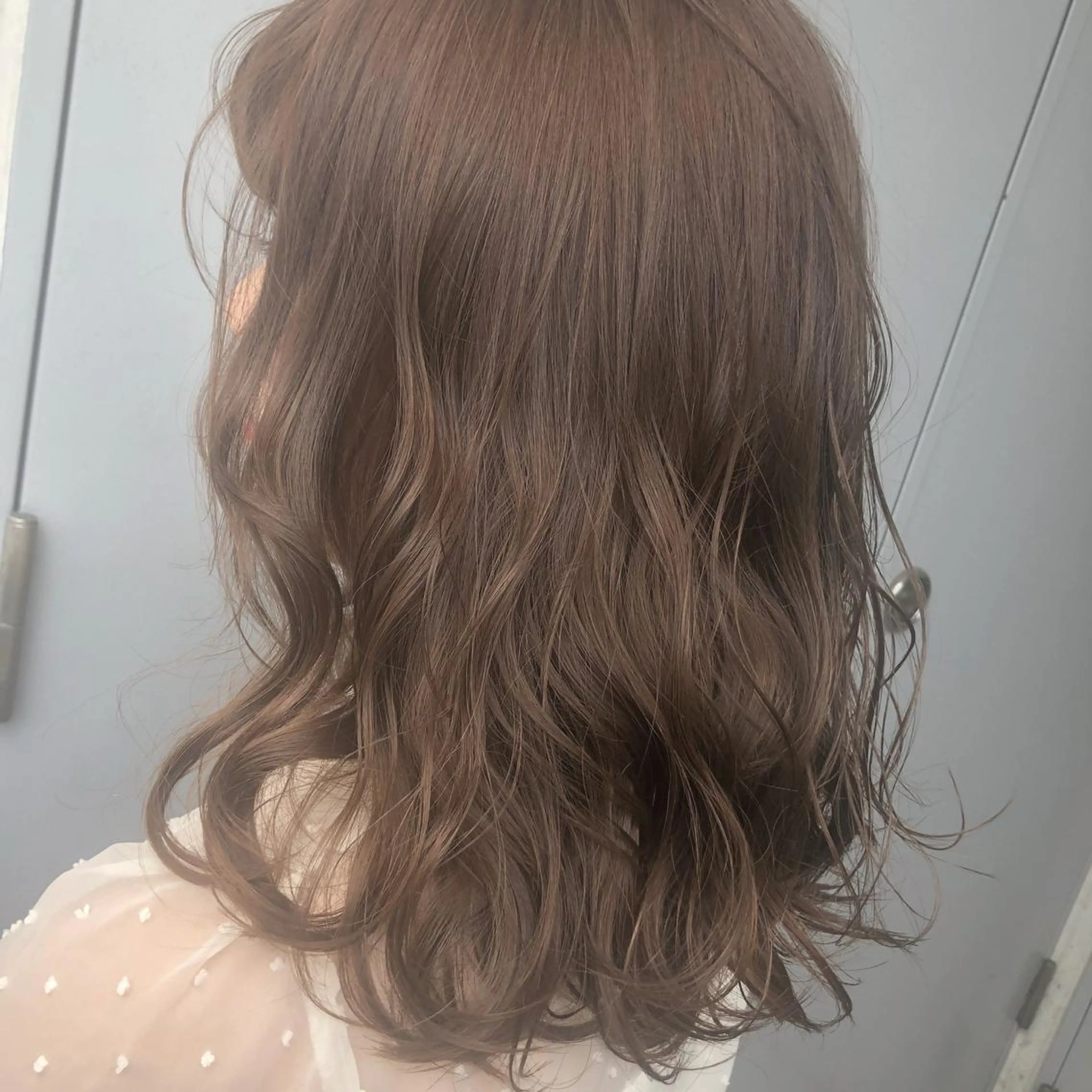 ミディアム カラー ヘアアレンジ グレージュ 美髪矯正/透明感カラ ー🫧YUUKI🫧のヘアスタイル