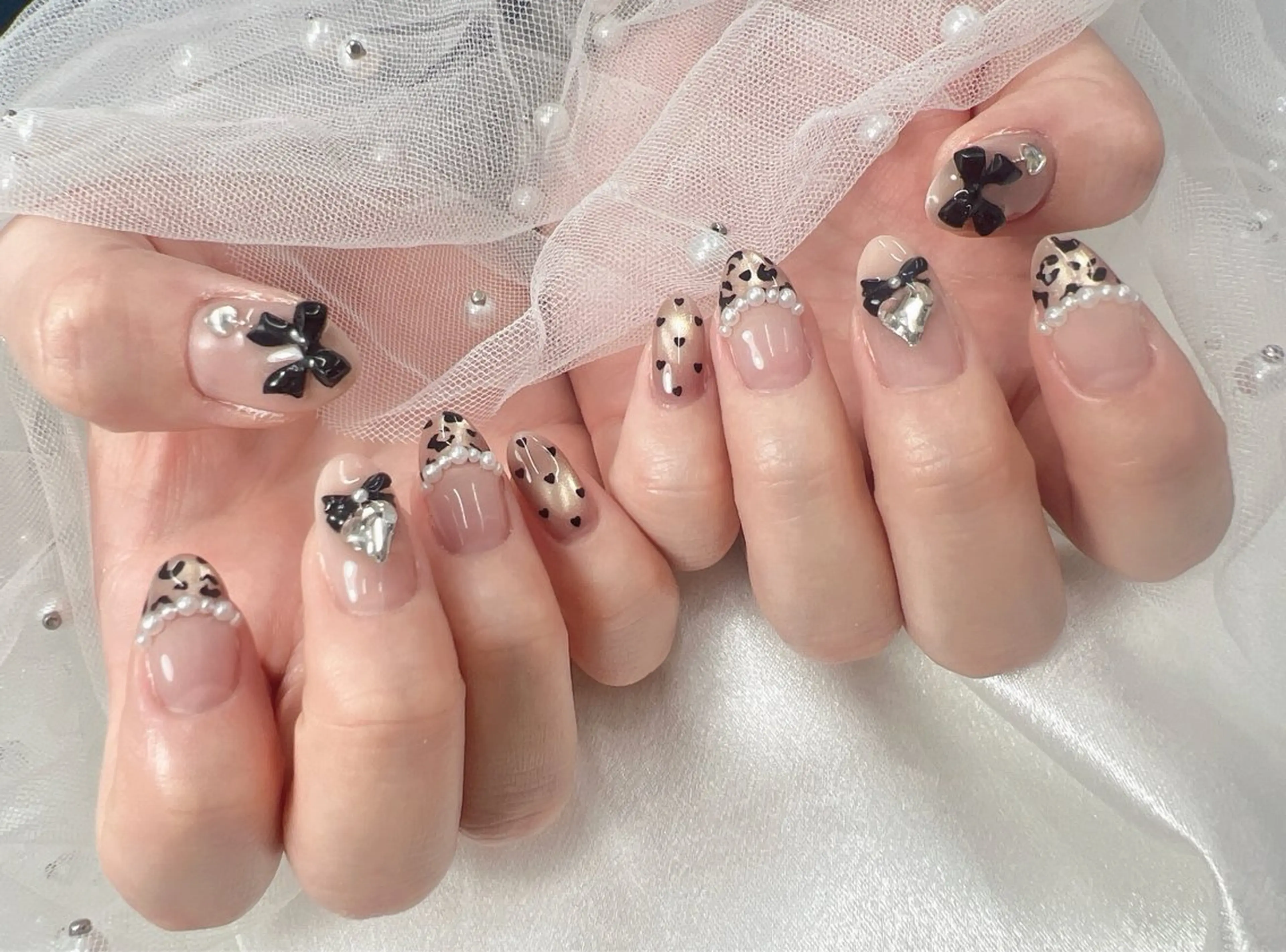 ネイル ドット フレンチネイル ハンドネイル bijou nails　蓮のネイルデザイン