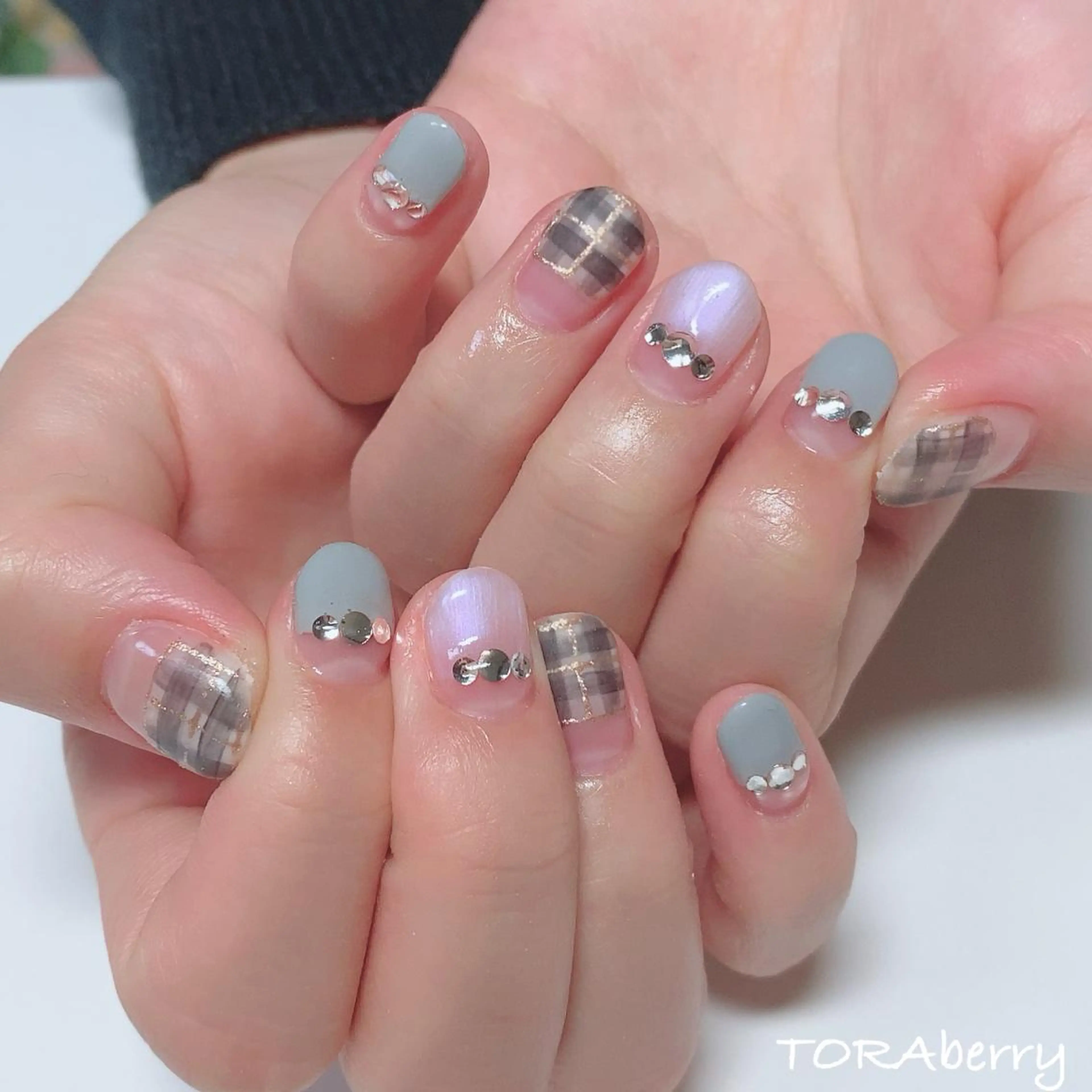 ネイル ハンドネイル ネイリスト なつみのネイルデザイン