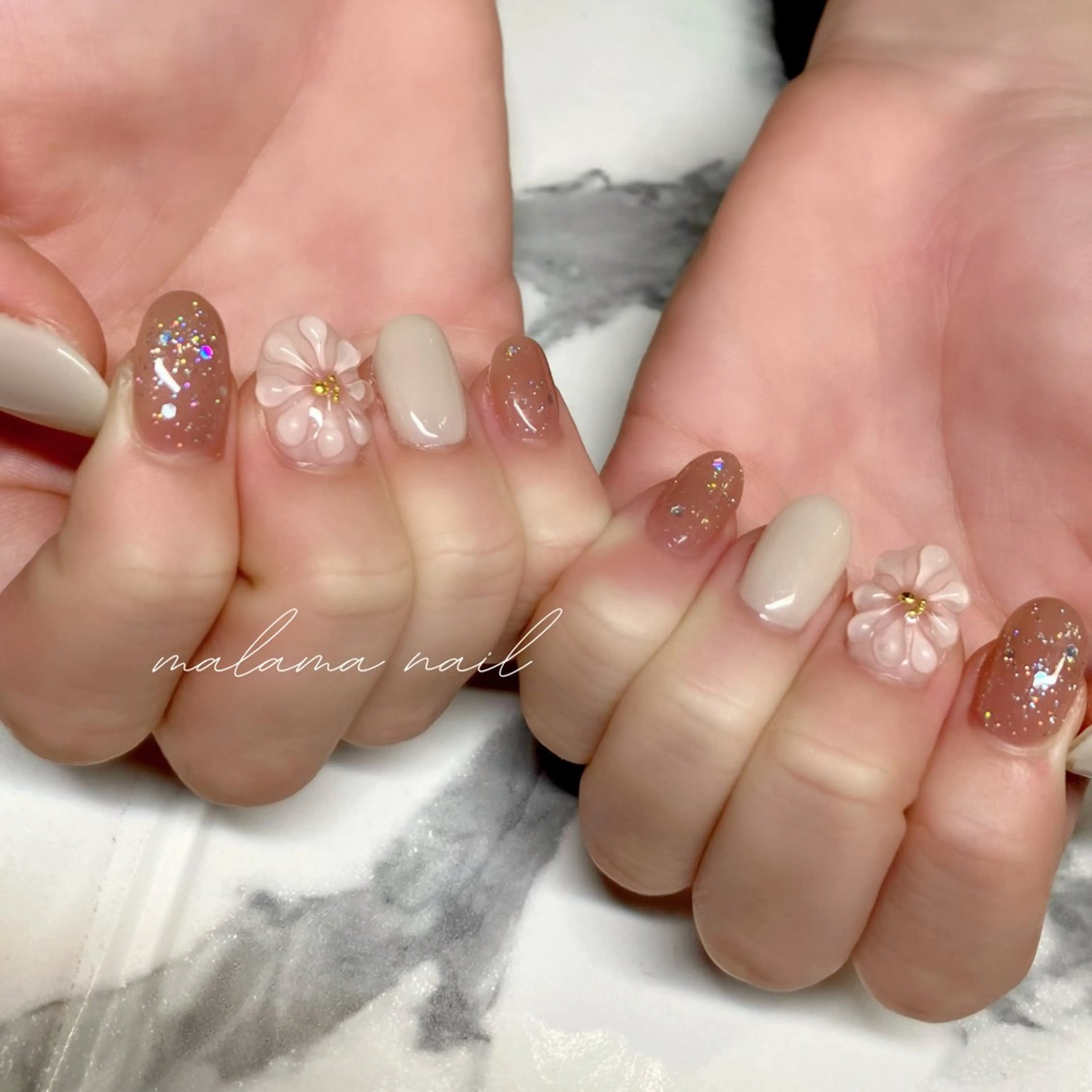 ネイル フラワーネイル ぷっくりネイル MALAMA NAILのネイルデザイン