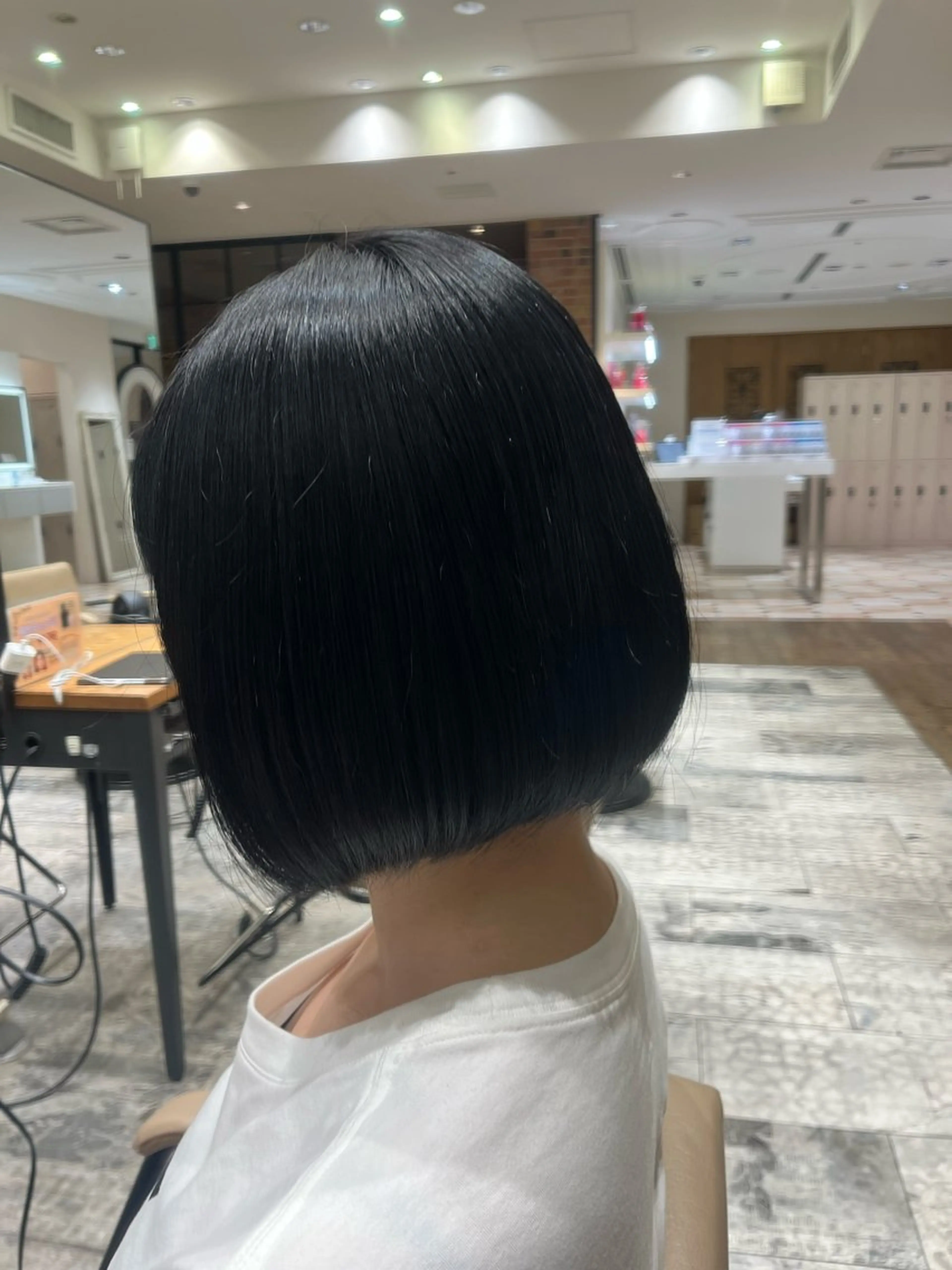 ショート ボブ 韓国風ヘア 顔まわりカット 前髪カット安井楽人のヘアスタイル