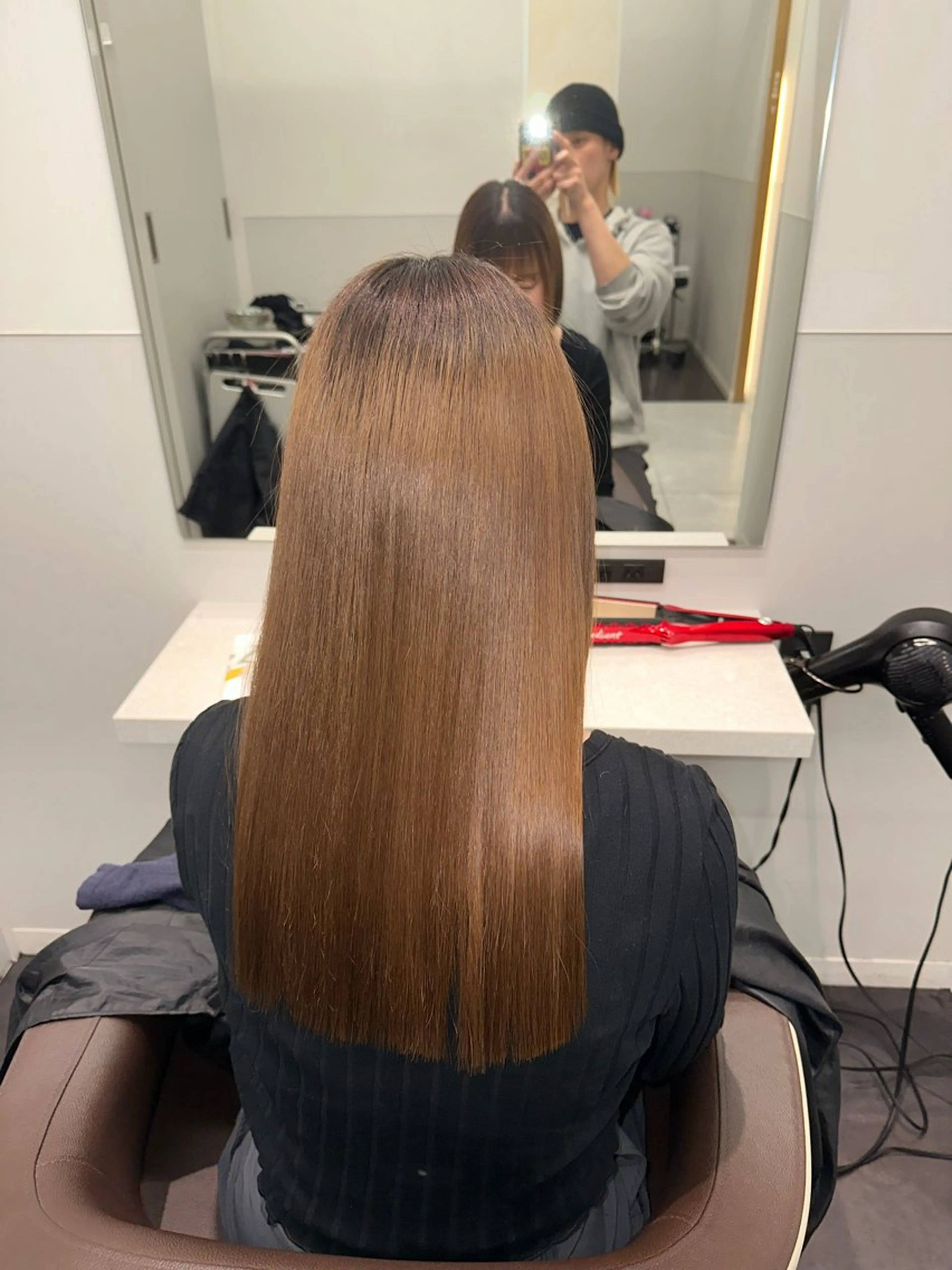 セミロング 美髪特化✨ 伊織✨縮毛矯正✨のヘアスタイル