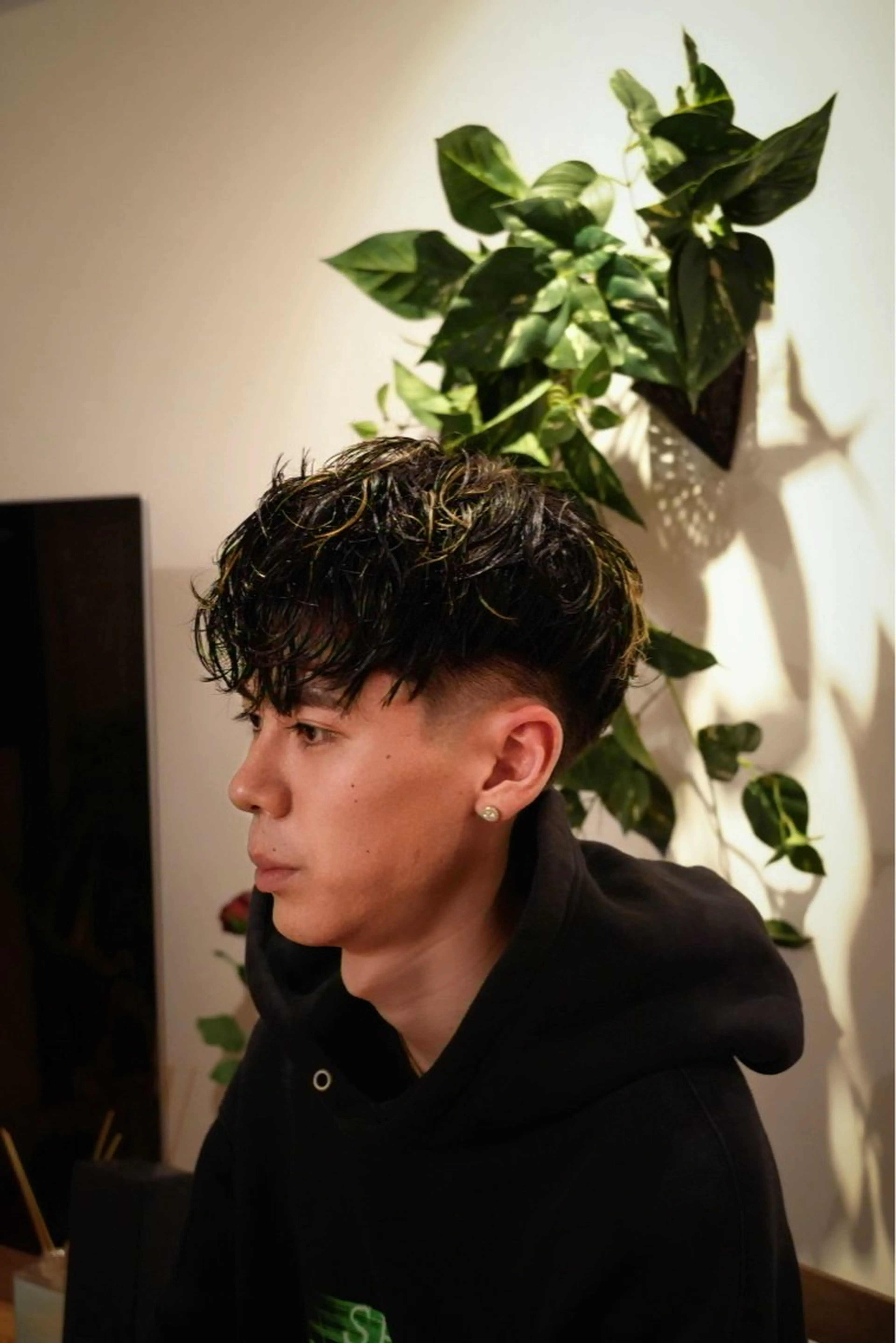 メンズ フェードカット メンズパーマ 小泉 慶英のヘアスタイル