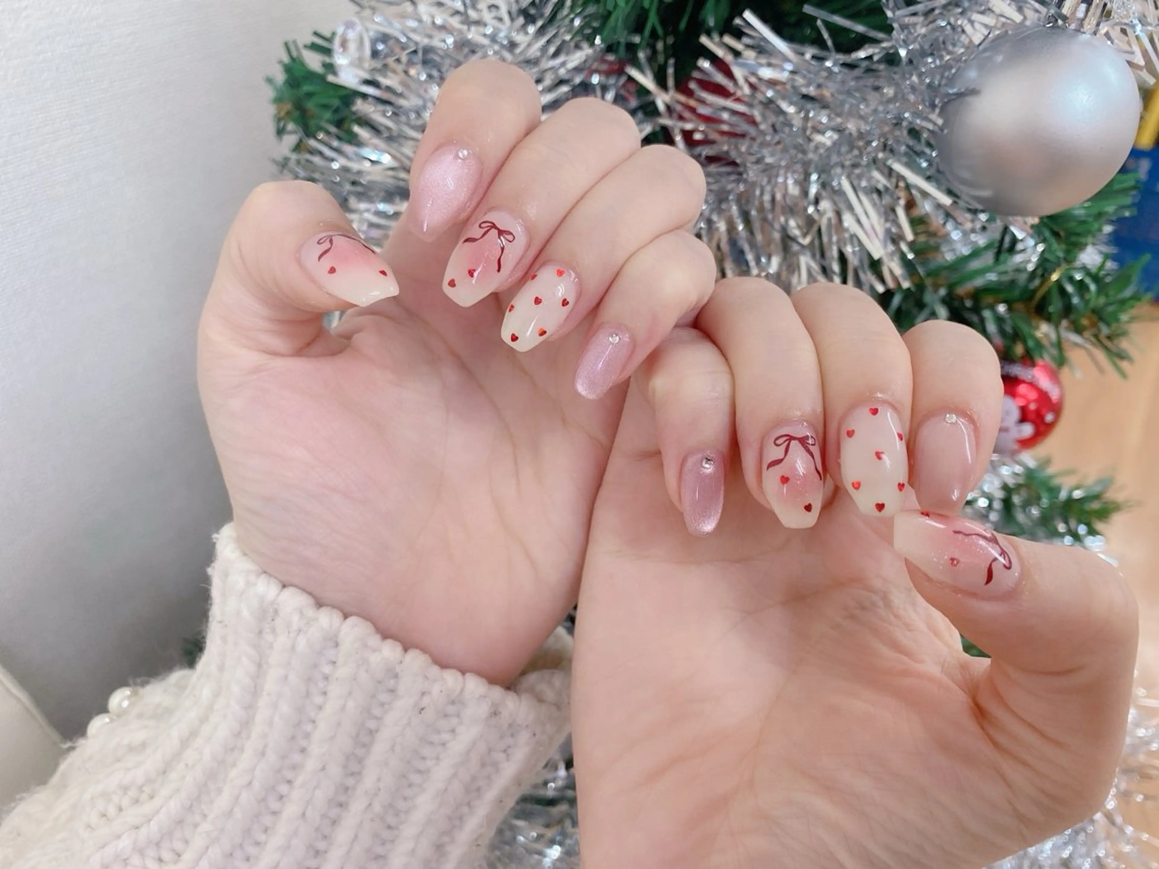 ネイル フレンチネイル グラデーション マグネットネイル ニュアンスネイル オフィスネイル ハンドネイル ハンドケア Hara Nail 【パラジェル使用】のネイルデザイン