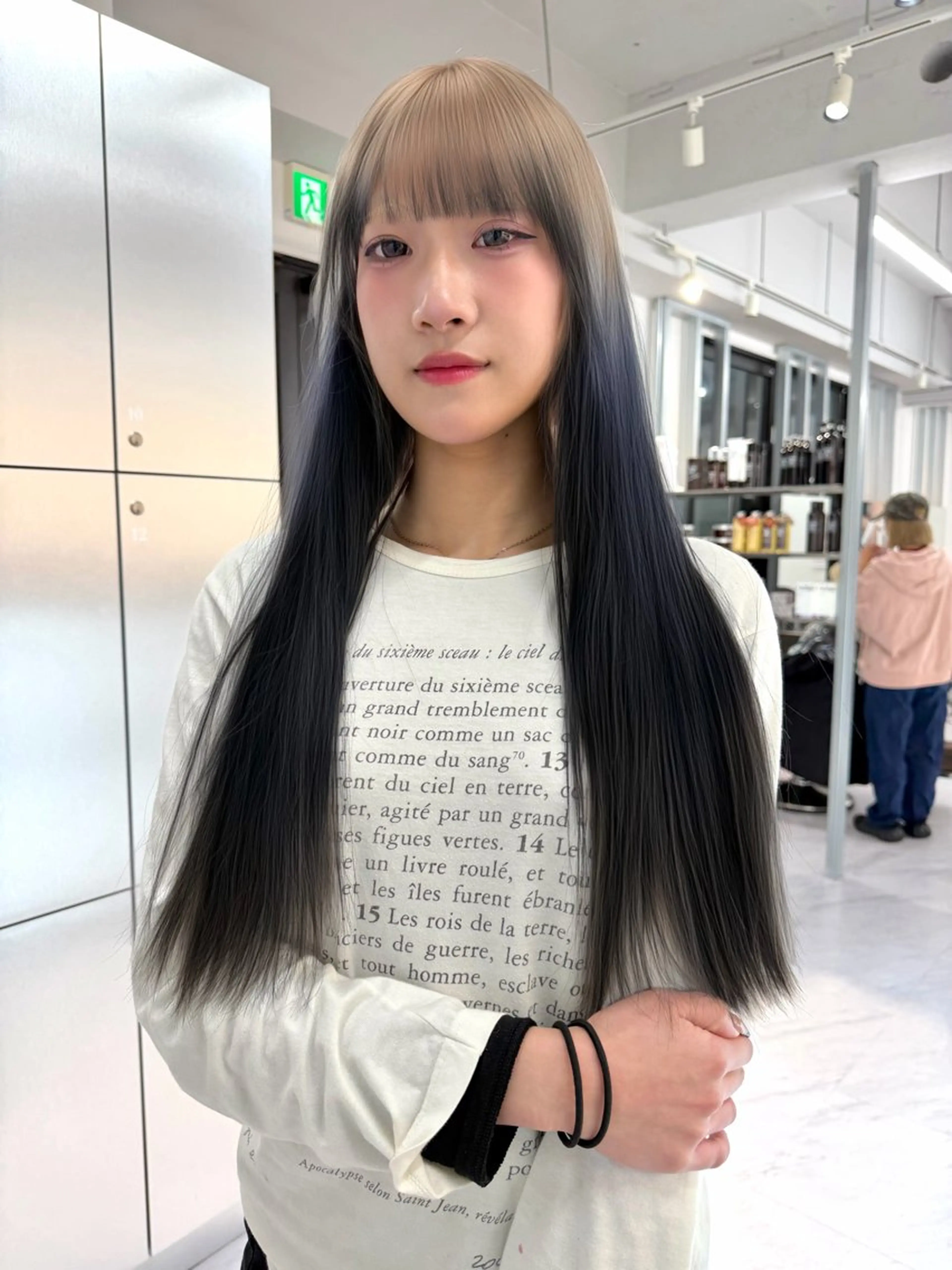 ロング カラー ベージュカラー ブリーチ ケアブリーチ デザインカラー ダブルカラー ヘアカラー TATSUブリーチ/ ミルクティーベージュのヘアスタイル