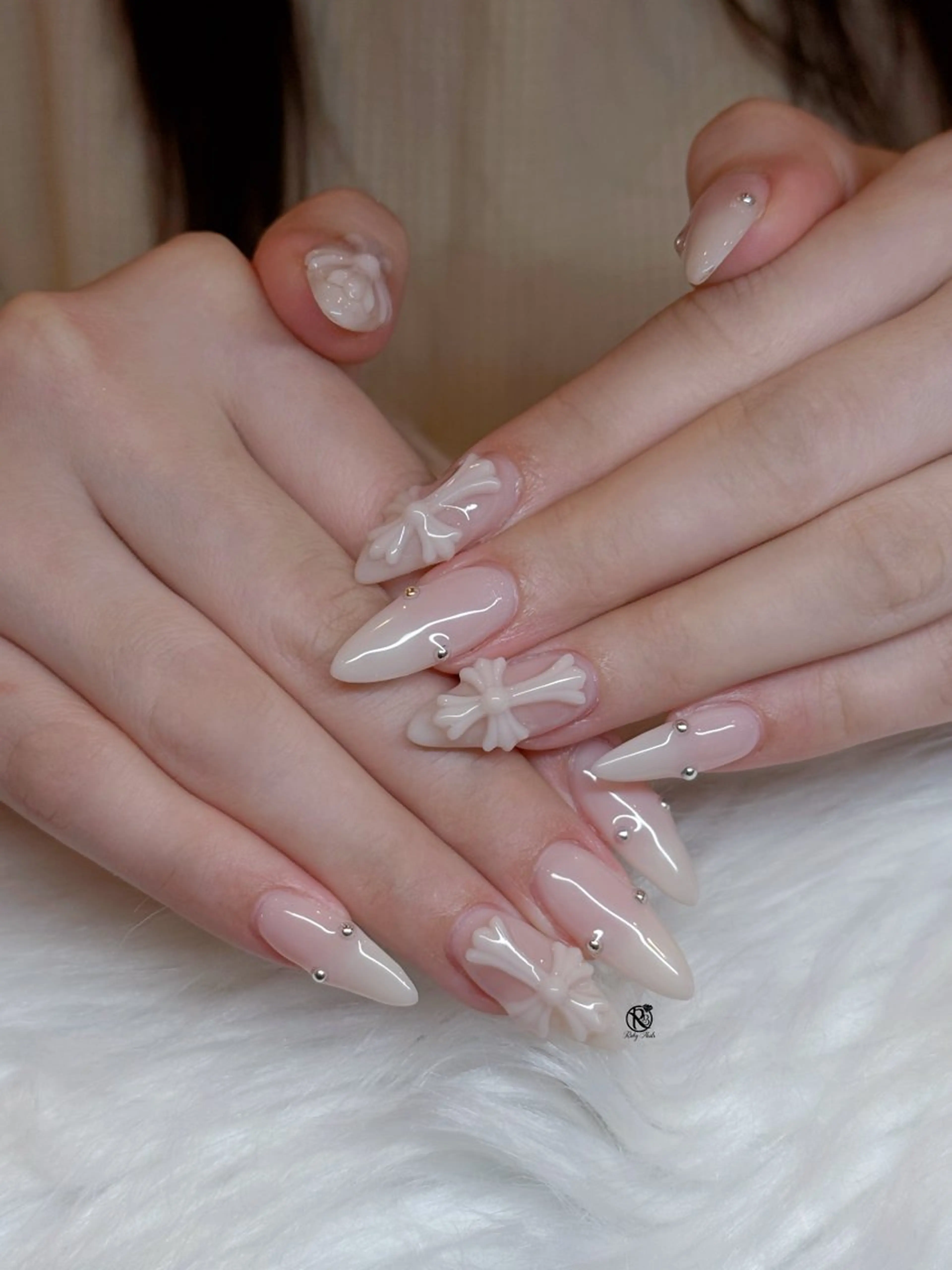 ネイル ボルドー ブラウン チークネイル ドット フットネイル ハンドネイル チェリネイルサロン 霞ヶ関のネイルデザイン