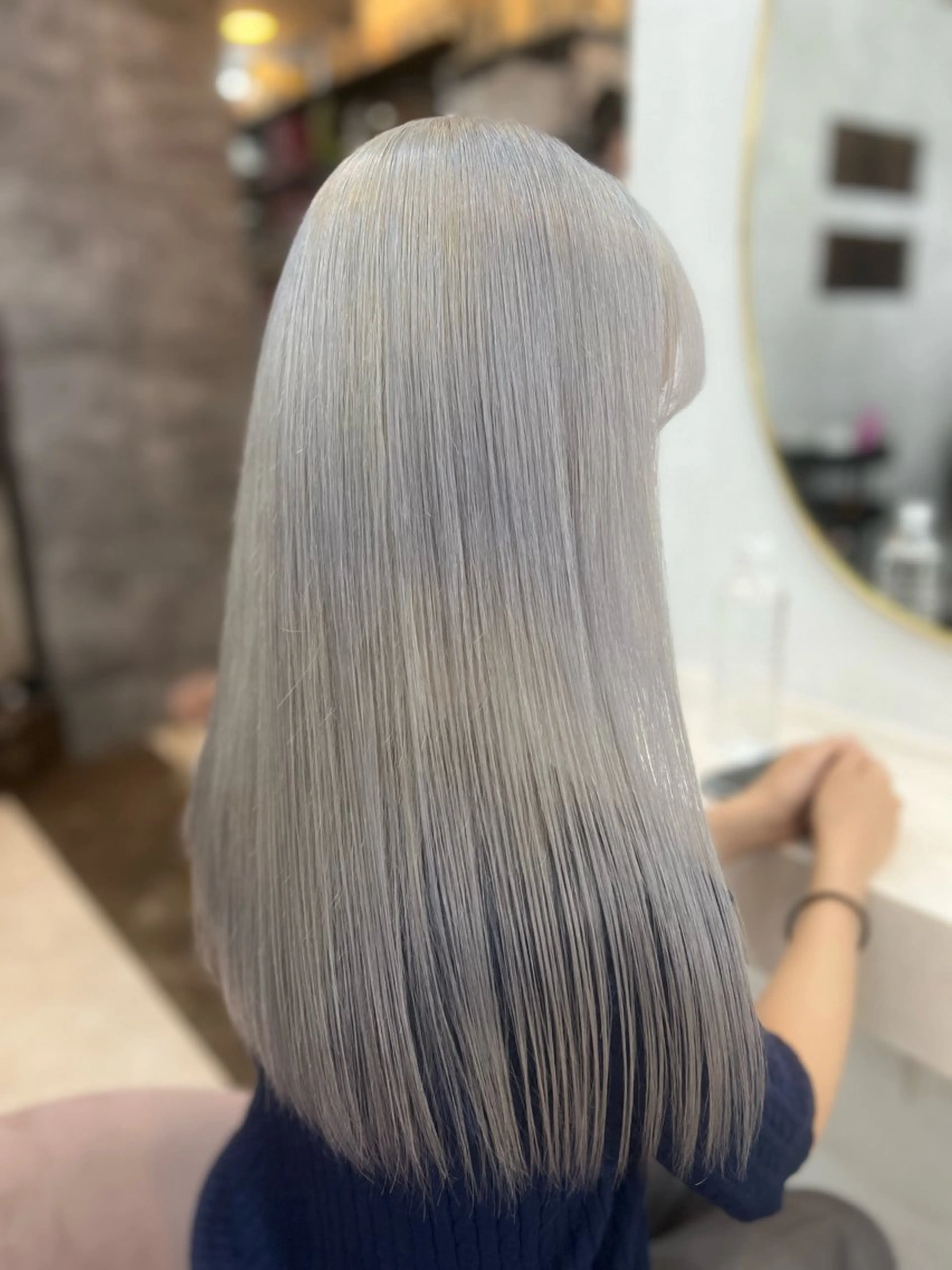 ✂️毛先と毛量が気になる!✂️メンテナンスカット♡̴⟡.˚#韓国の写真