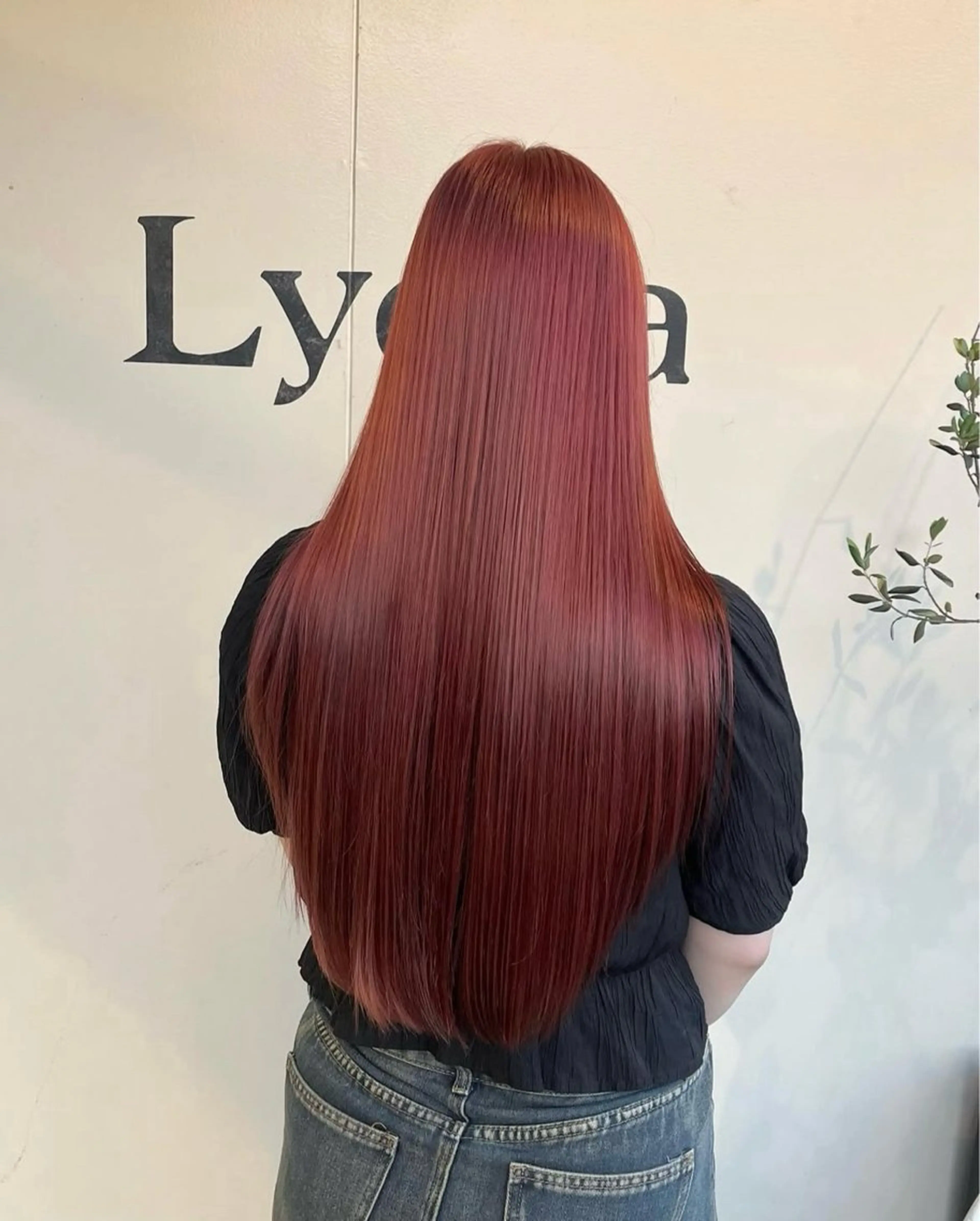 ロング カラー ブリーチ レッドカラー カット ヘアカラー トリートメント 谷口晴美　ピンク / 透明感カラーのヘアスタイル