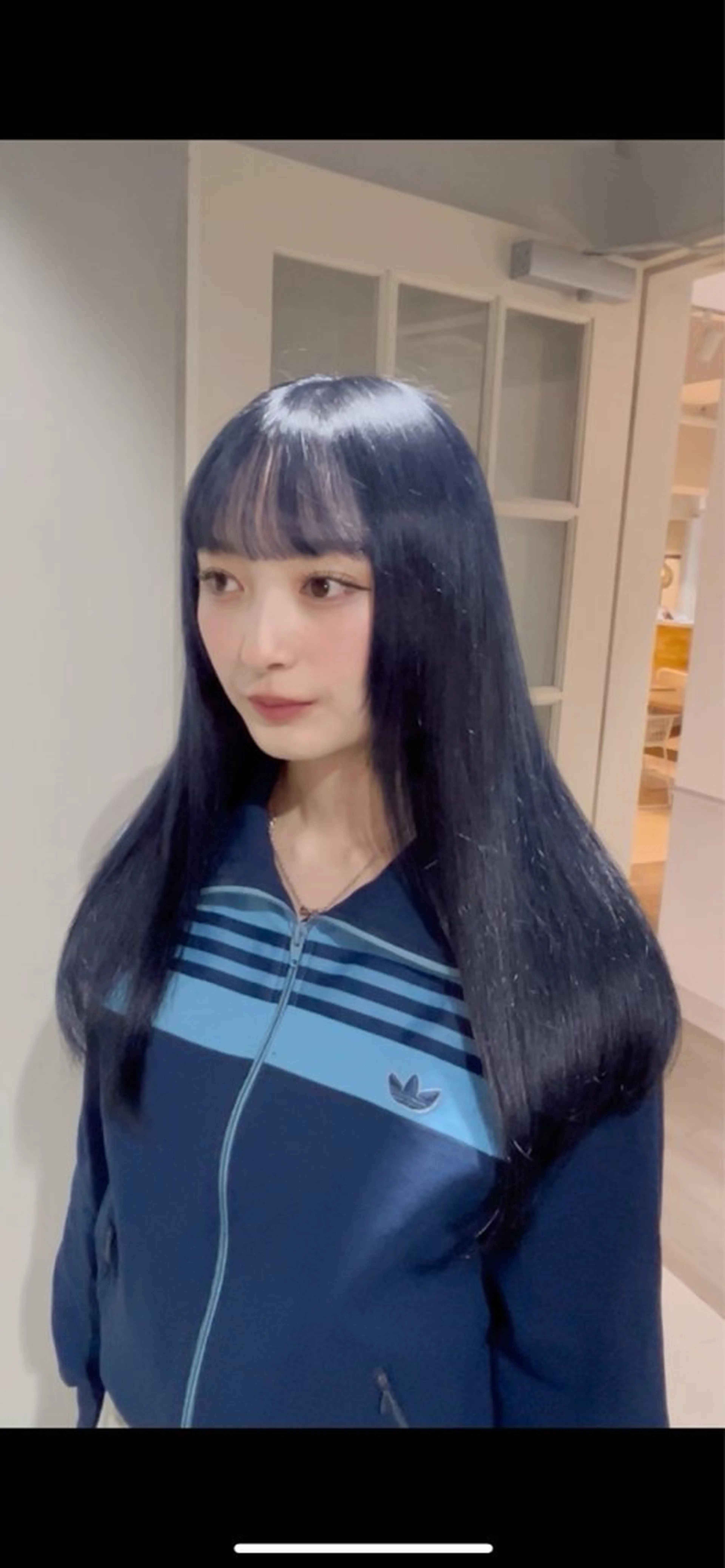 カラー ブルーカラー ネイビーカラー ニトウ レイナ🌺🌴🐠のヘアスタイル