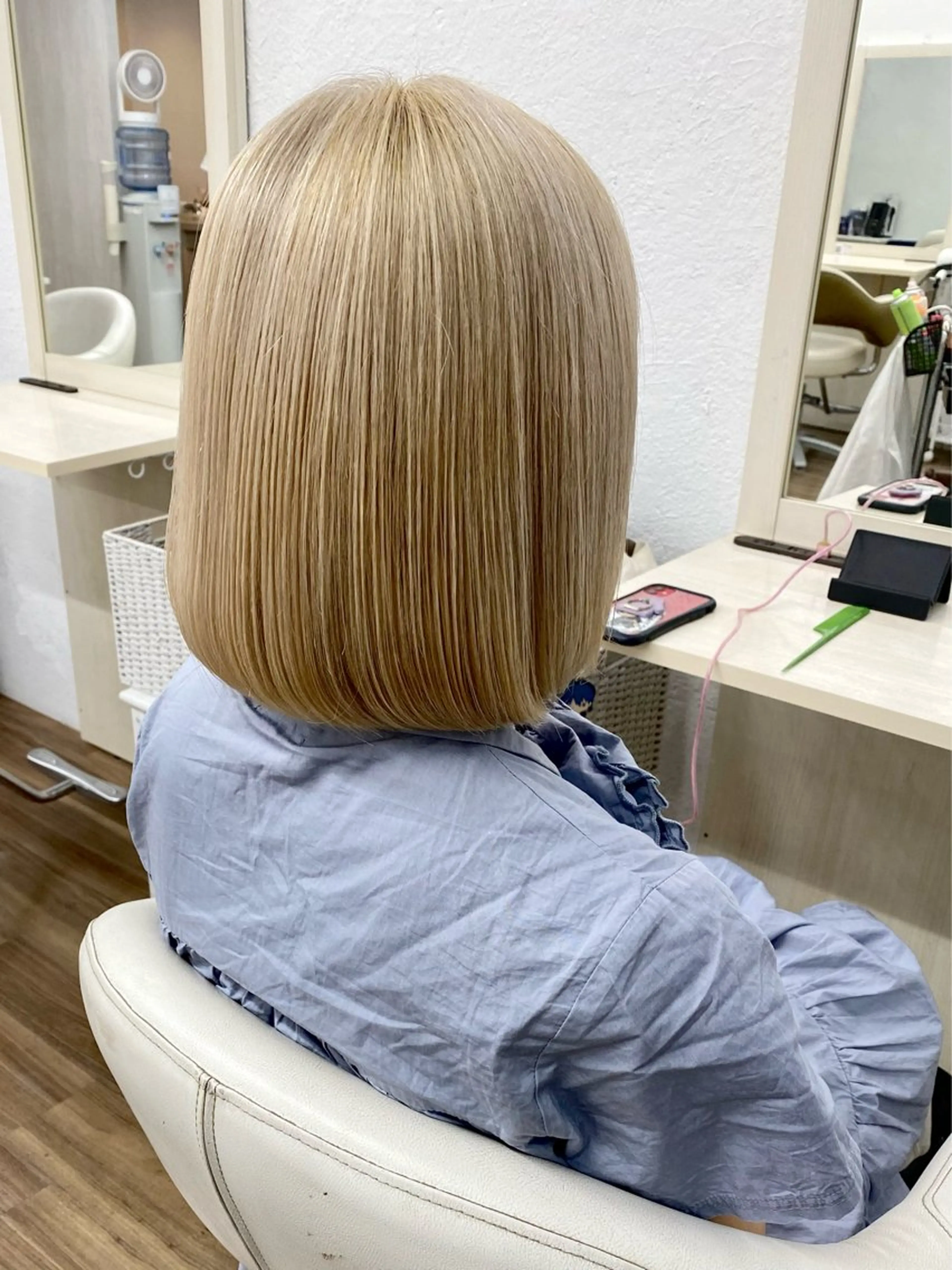 ミディアム ボブ ヘアカラー トリートメント GLOSS 心斎橋 山上のヘアスタイル